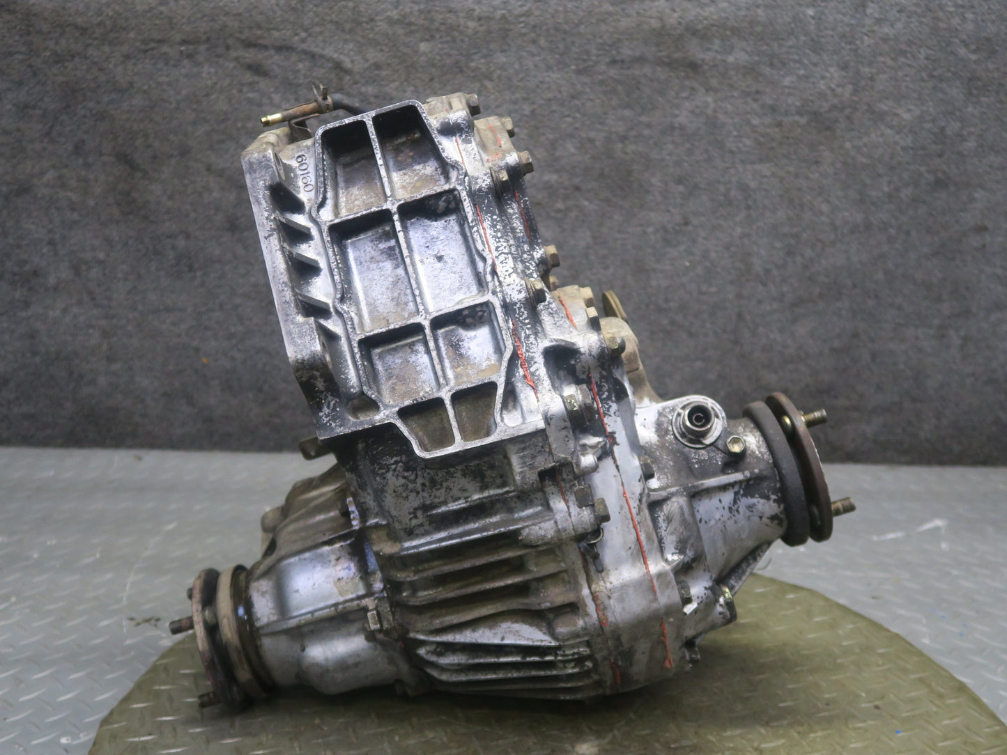 1991-1992 Toyota Land Cruiser FJ80 A/T 4.0L Transfer Case Assembly