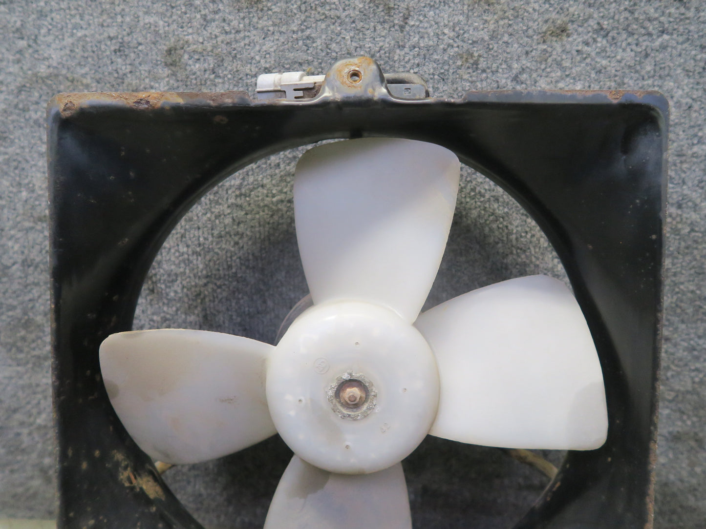 91-95 Toyota SW21L MR2 NA A/T 5SFE Engine Radiator Cooling Fan & Shroud 57K OEM