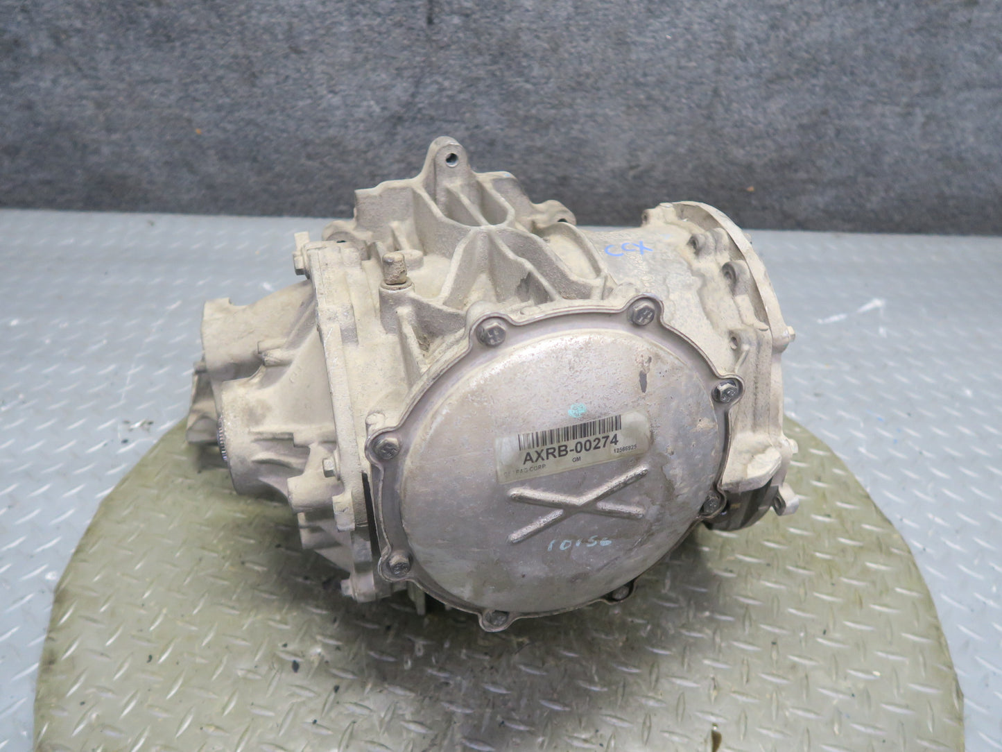 2004-2006 Cadillac XLR 4.6L Rear Differential Axle Carrier Assembly 2.93 Ratio