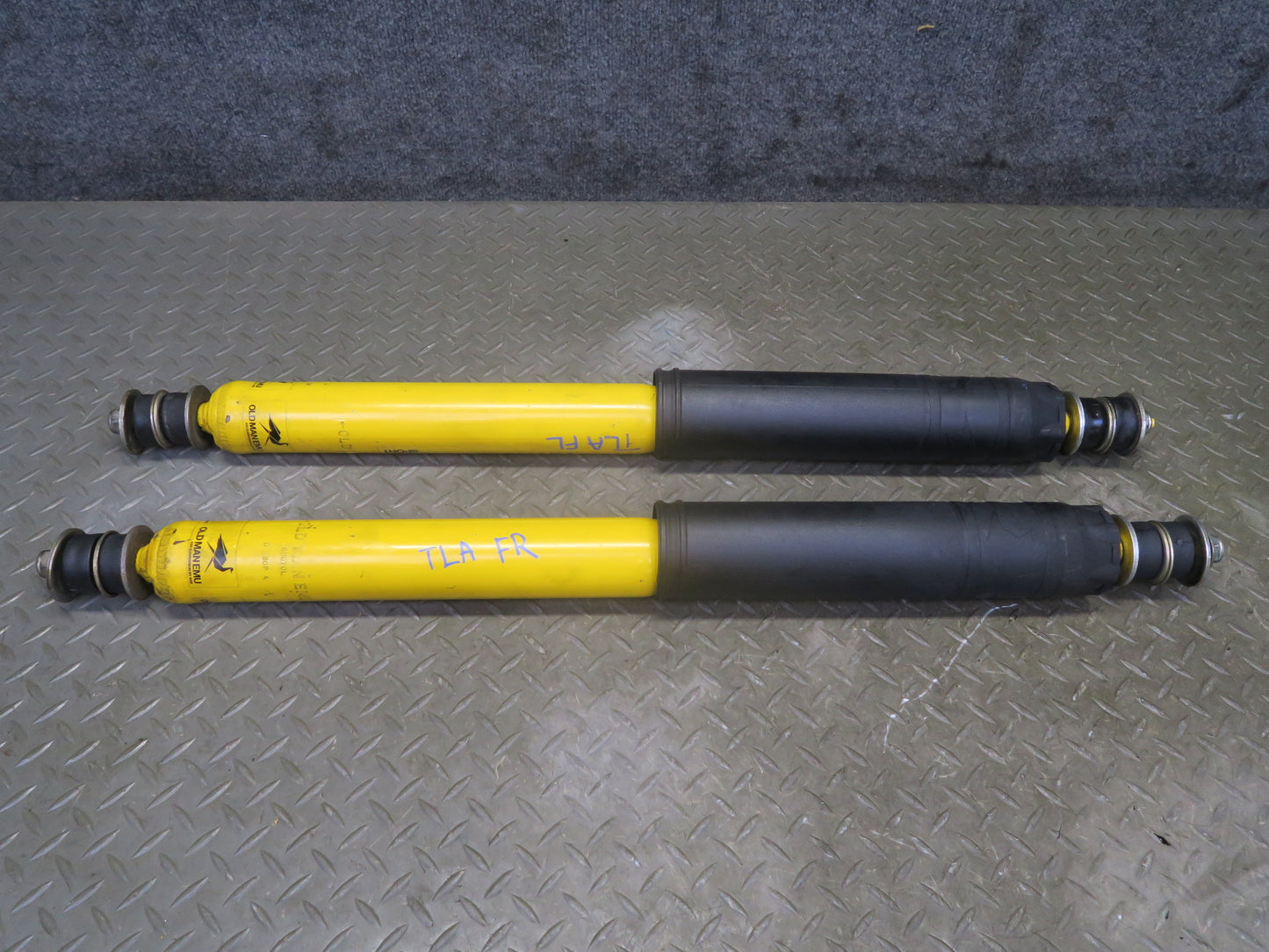 1991-1992 Toyota Land Cruiser FJ80 Front & Rear Strut Shock w Coil Spring Set