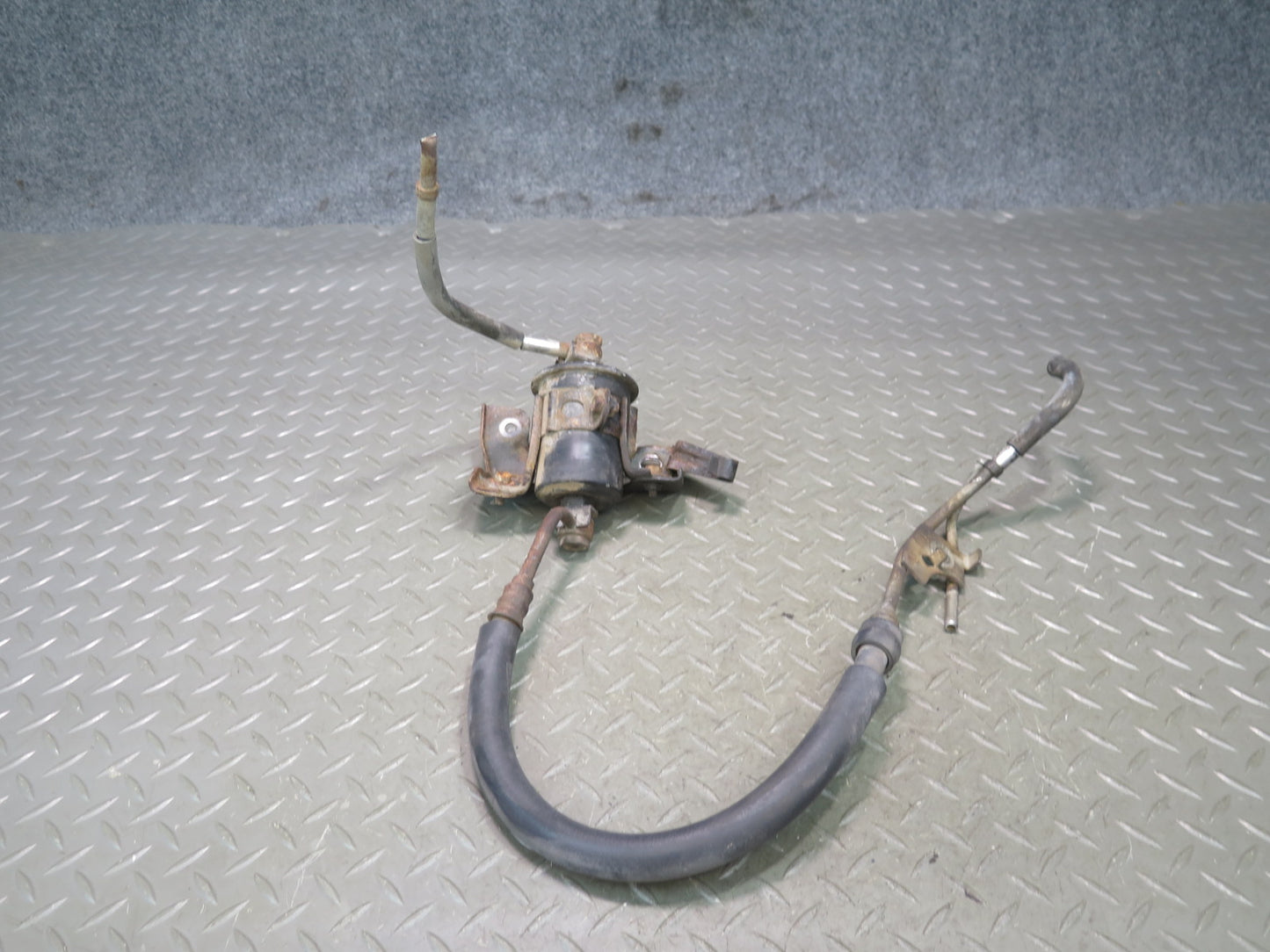 91-95 Toyota MR2 SW21L Fuel Filter w Hoses Assembly OEM
