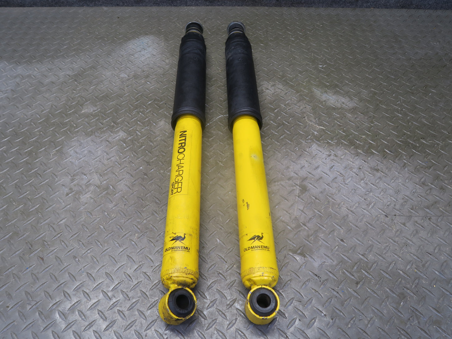 1991-1992 Toyota Land Cruiser FJ80 Front & Rear Strut Shock w Coil Spring Set