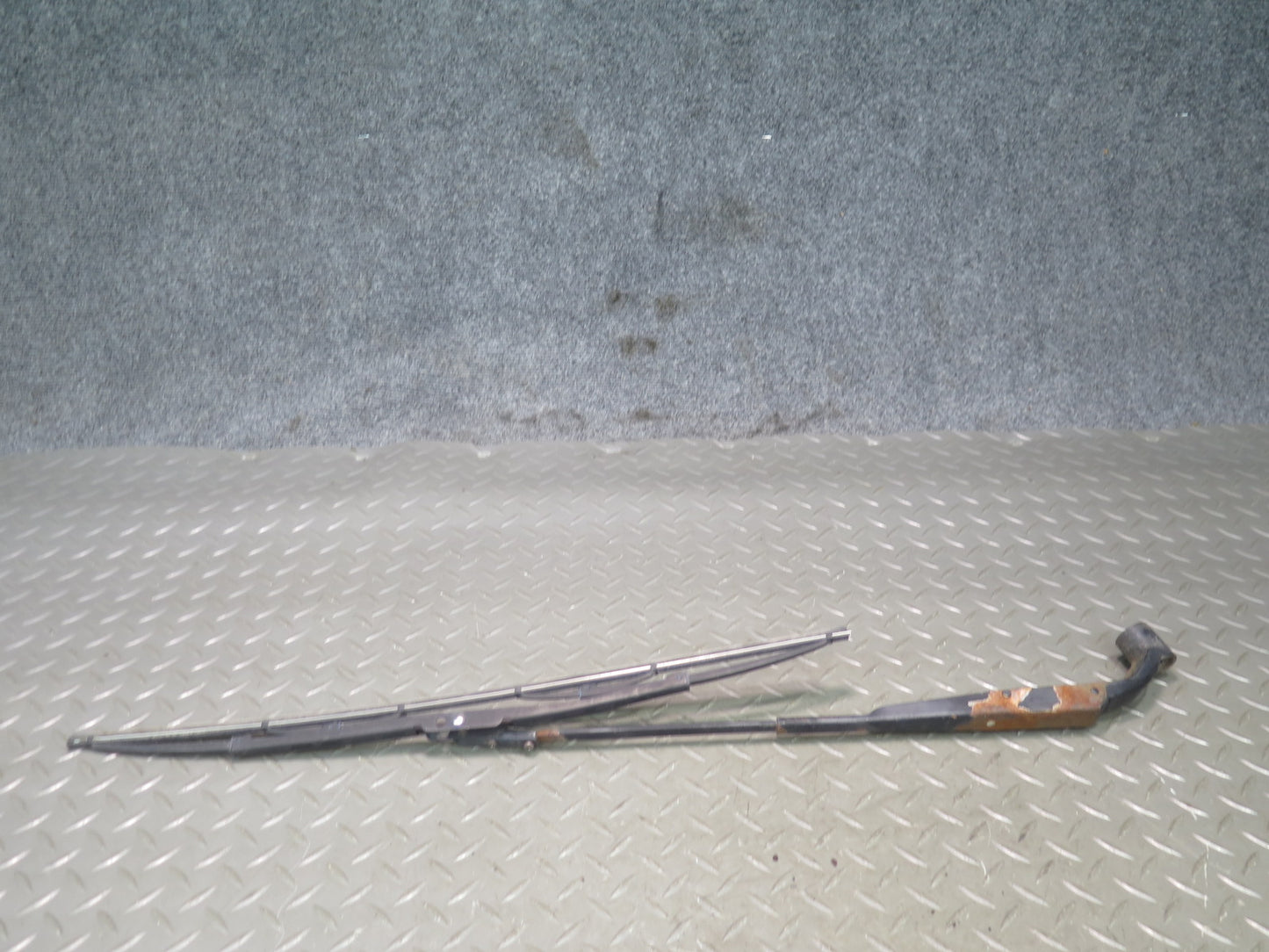91-92 Toyota MR2 SW21L Set of 2 Left & Right Front Windshield Wiper Arm OEM