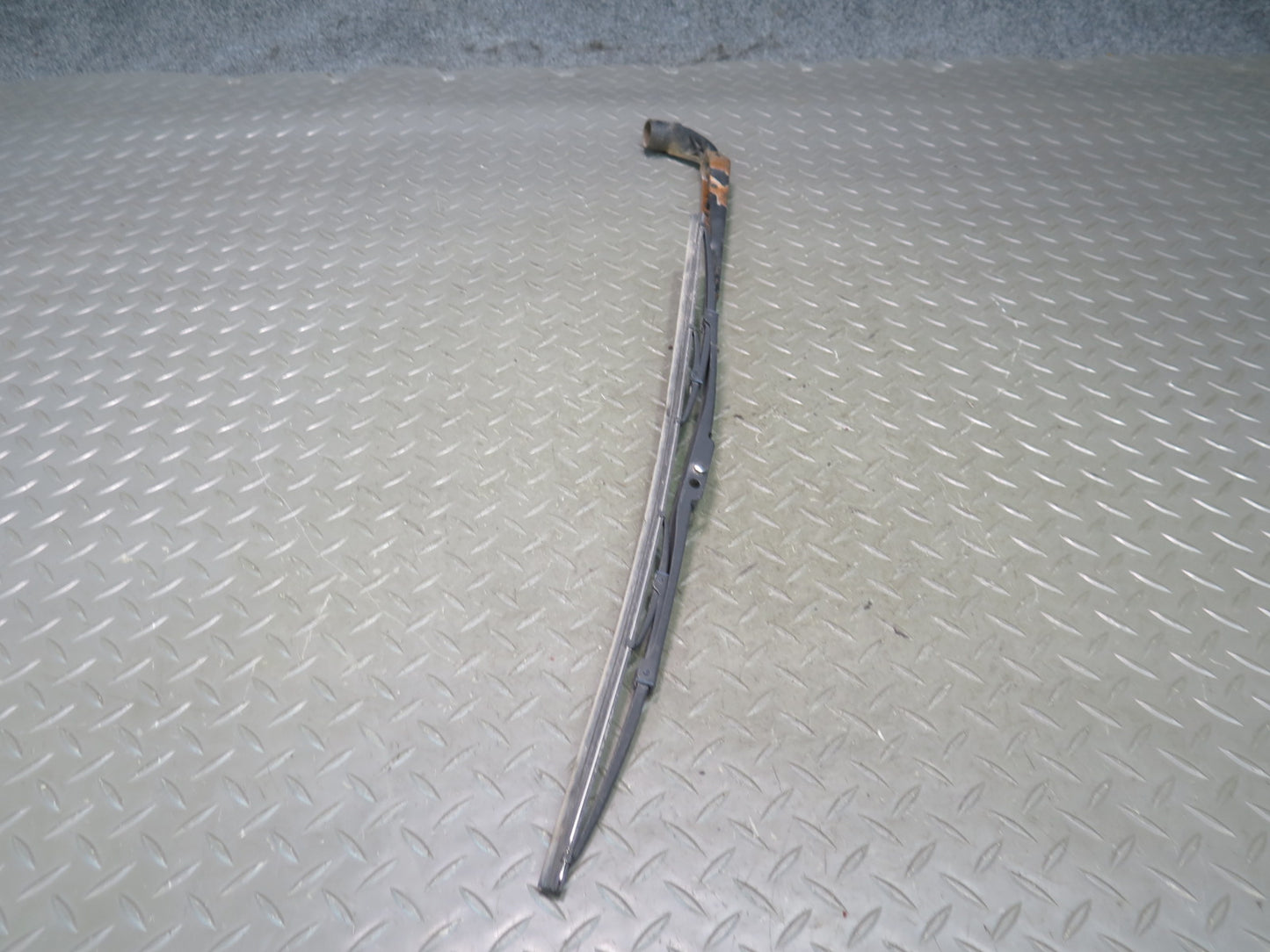 91-92 Toyota MR2 SW21L Set of 2 Left & Right Front Windshield Wiper Arm OEM