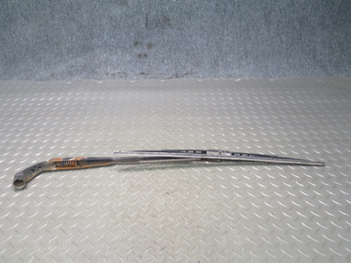 91-92 Toyota MR2 SW21L Set of 2 Left & Right Front Windshield Wiper Arm OEM