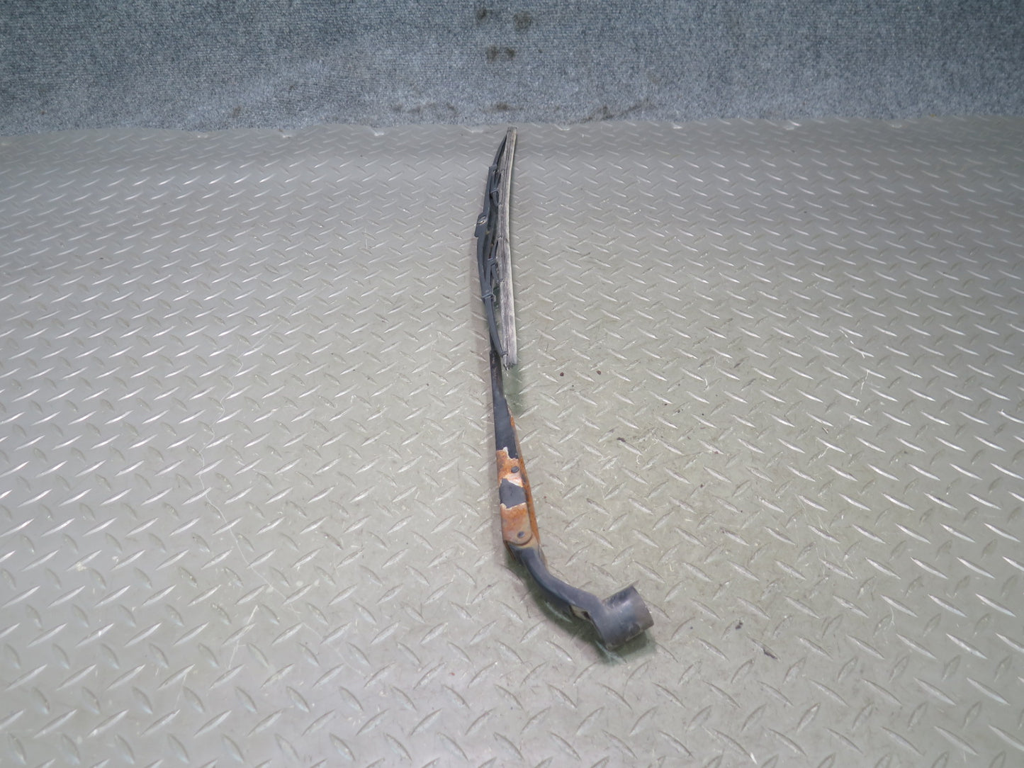 91-92 Toyota MR2 SW21L Set of 2 Left & Right Front Windshield Wiper Arm OEM