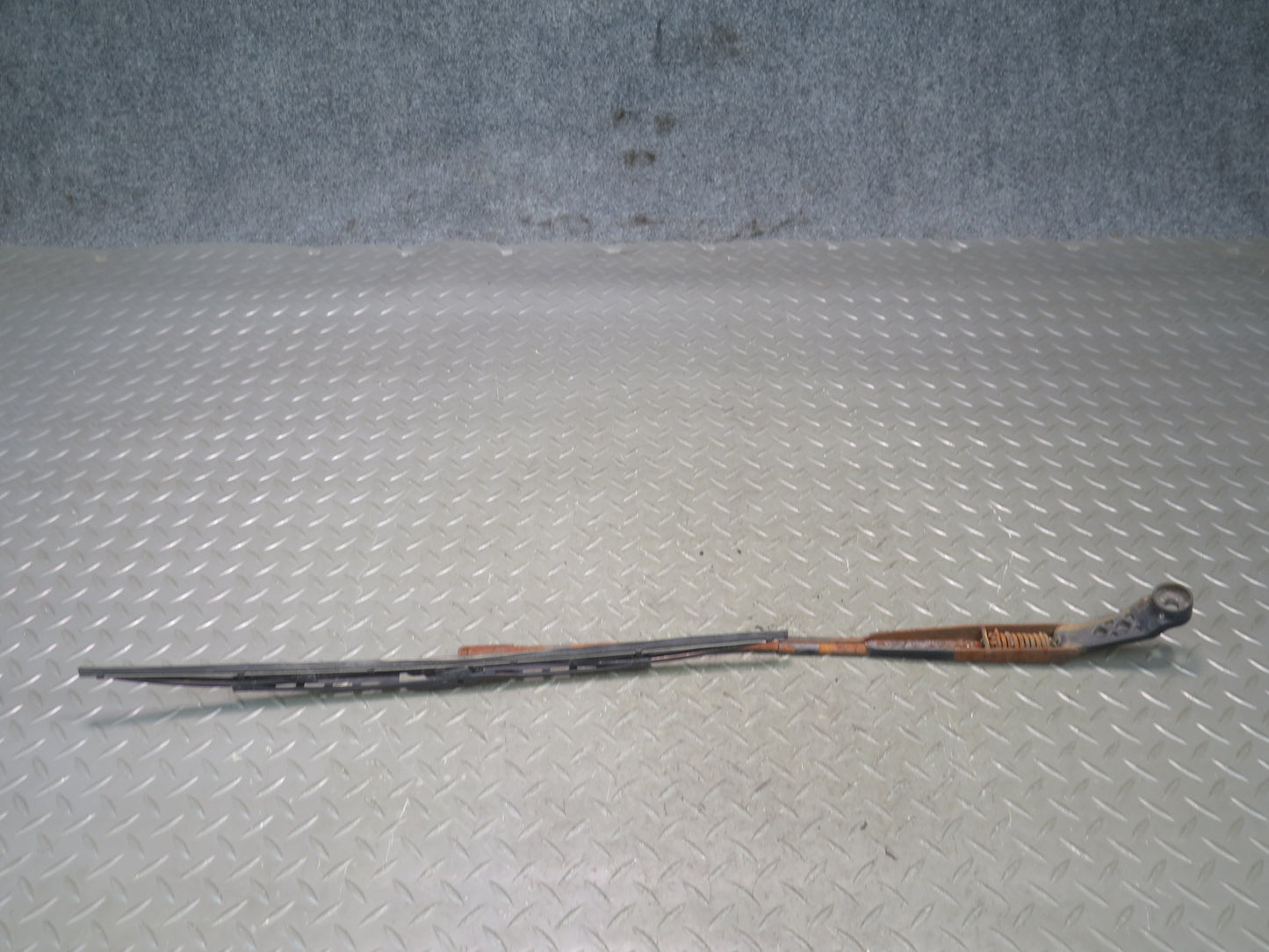 91-92 Toyota MR2 SW21L Set of 2 Left & Right Front Windshield Wiper Arm OEM
