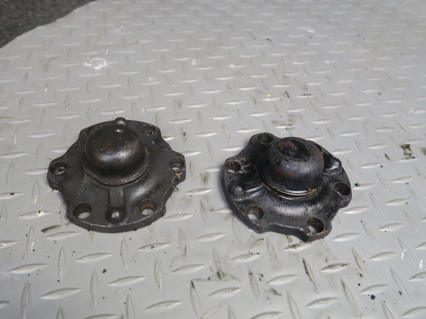 1992 Toyota Land Cruiser FJ80 Front Suspension Axle Shaft w Spindle Knuckle Set