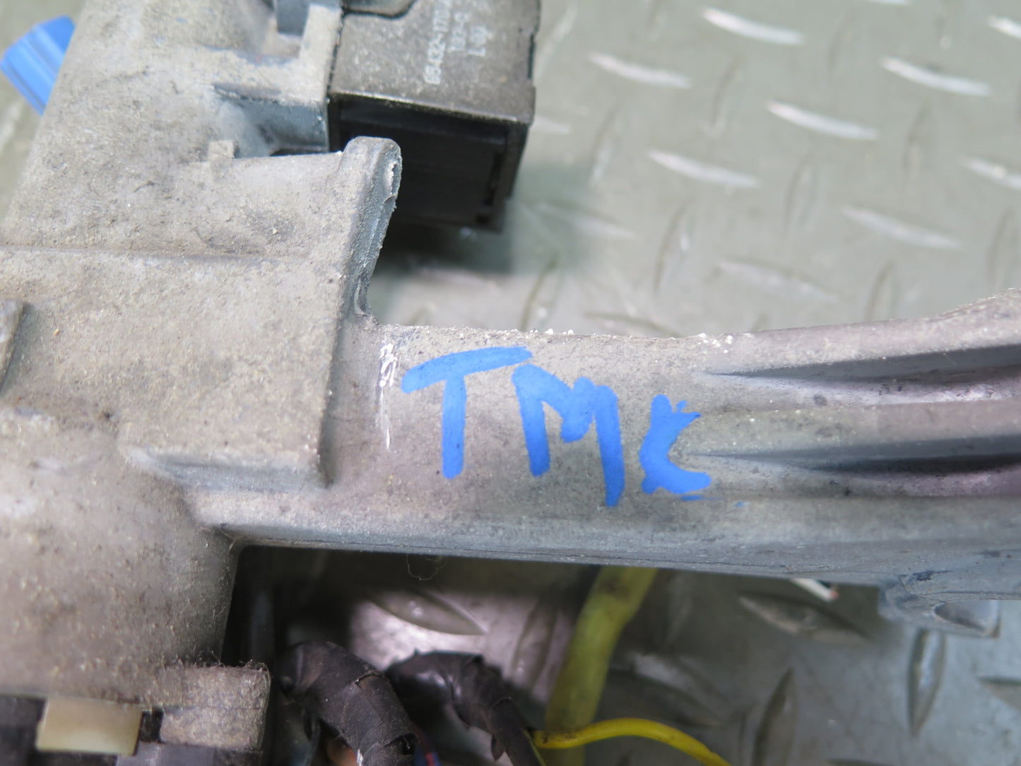 91-95 Toyota SW21L MR2 Ignition Door Trunk Glove Lock Cylinder KEY Set OEM