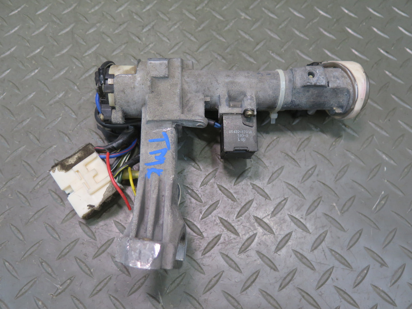 91-95 Toyota SW21L MR2 Ignition Door Trunk Glove Lock Cylinder KEY Set OEM