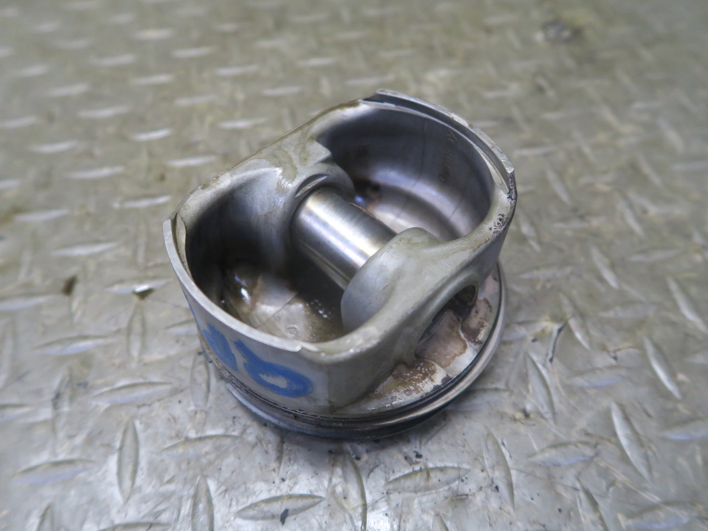2002 Porsche Boxster S 986 3.2L M96.21 Engine Motor Piston Set of 6