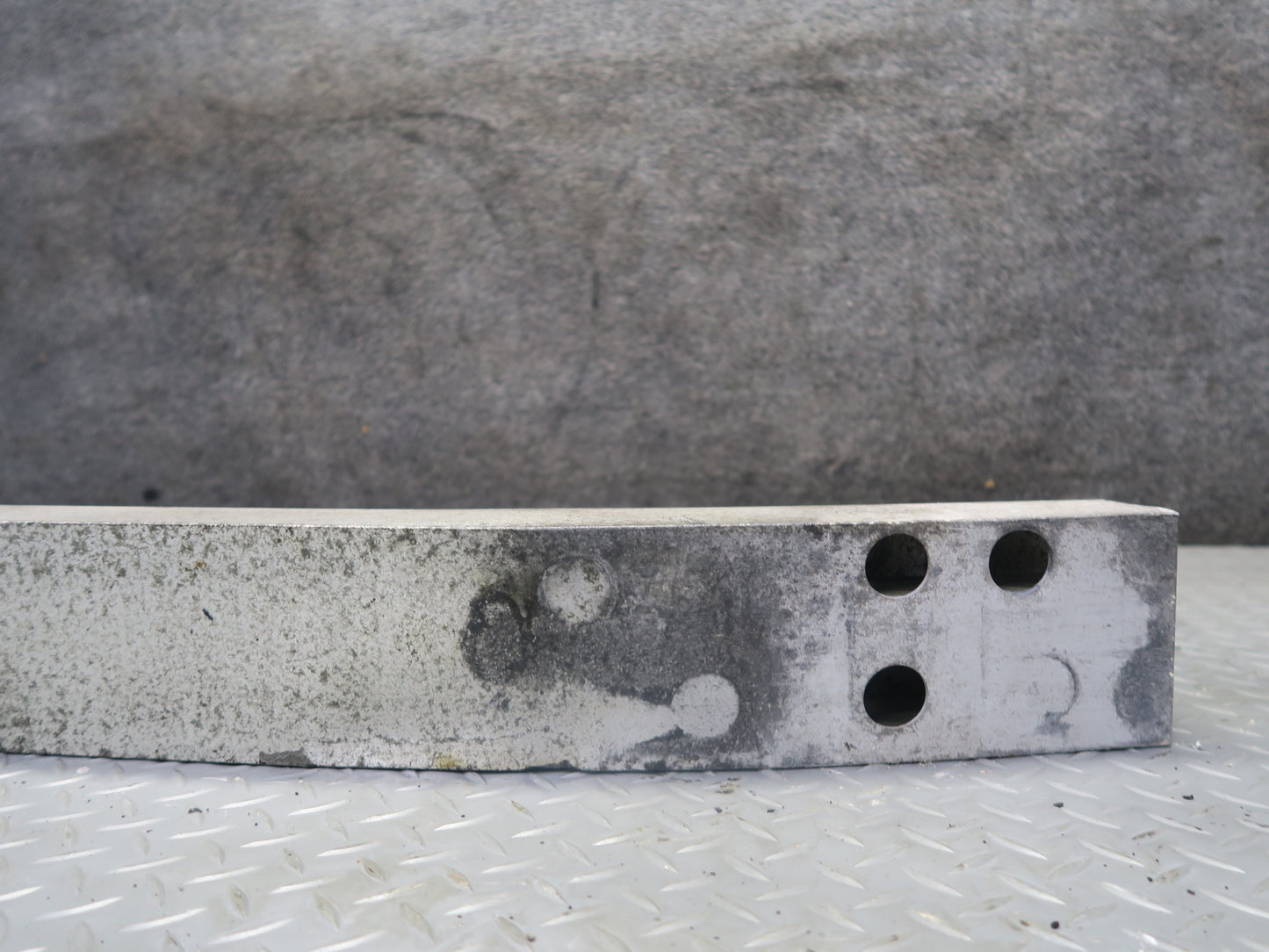 01-05 Lexus JCE10L IS300 Front Bumper Impact Reinforcement Bar 79K Miles OEM