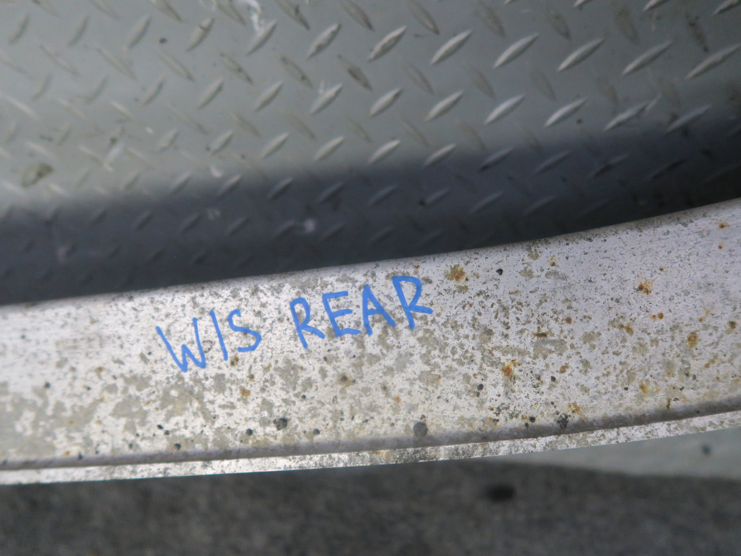 01-05 Lexus JCE10L IS300 Sedan Rear Bumper Impact Reinforcement Bar OEM