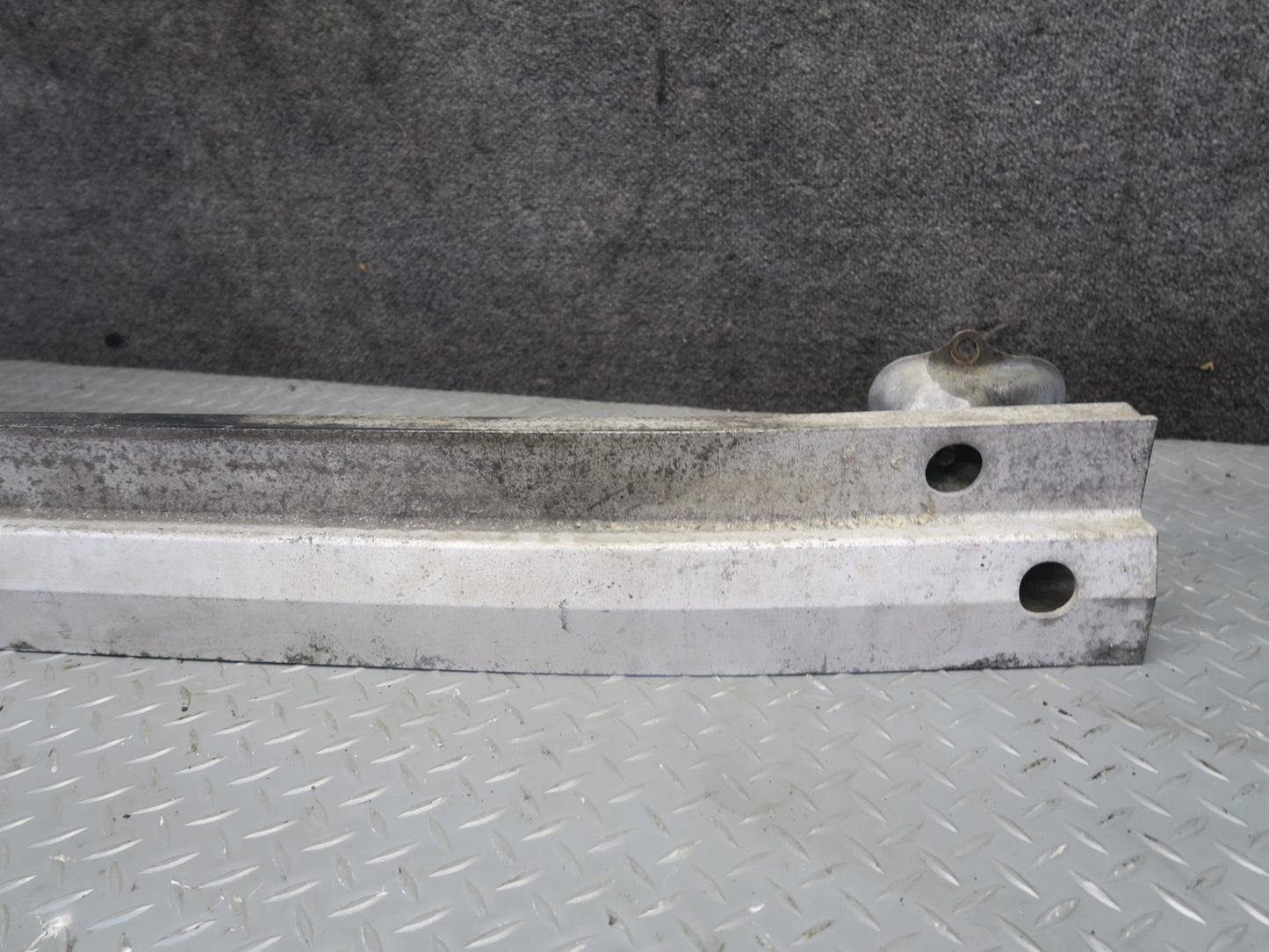 01-05 Lexus JCE10L IS300 Sedan Rear Bumper Impact Reinforcement Bar OEM