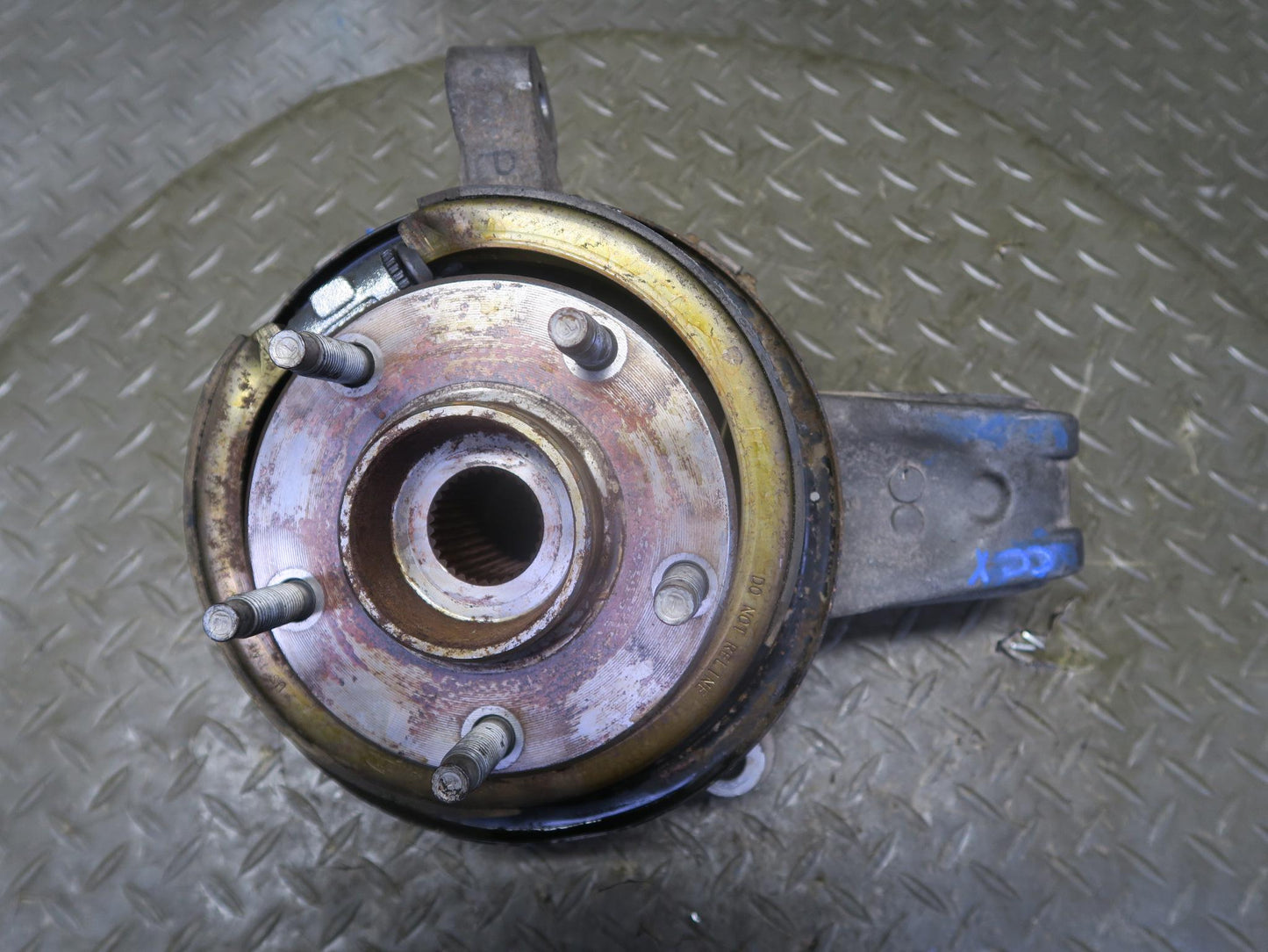 2004-2008 Cadillac XLR Rear Right Pass Side Spindle Knuckle Wheel Hub Bearing