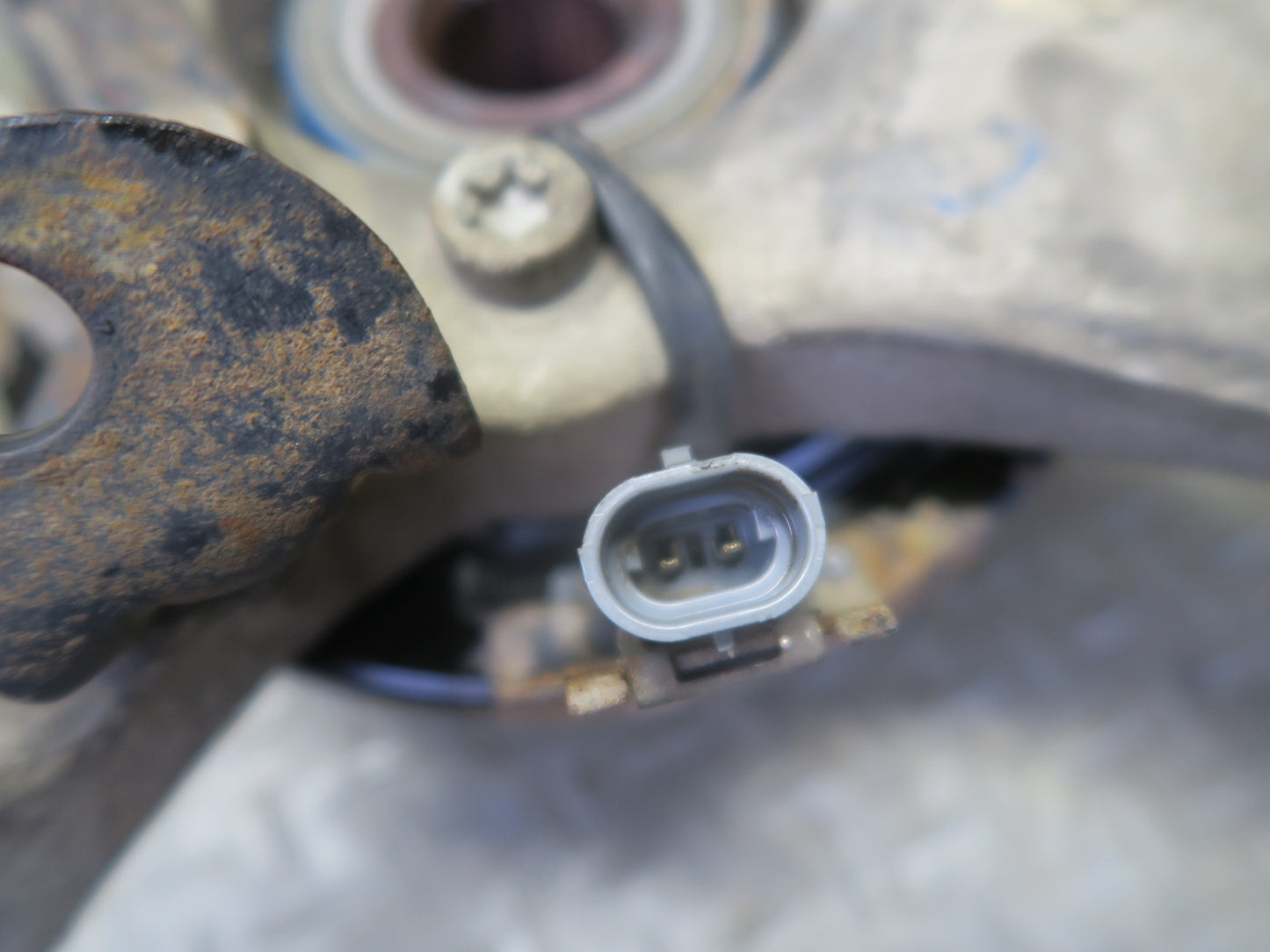 2004-2008 Cadillac XLR Rear Right Pass Side Spindle Knuckle Wheel Hub Bearing