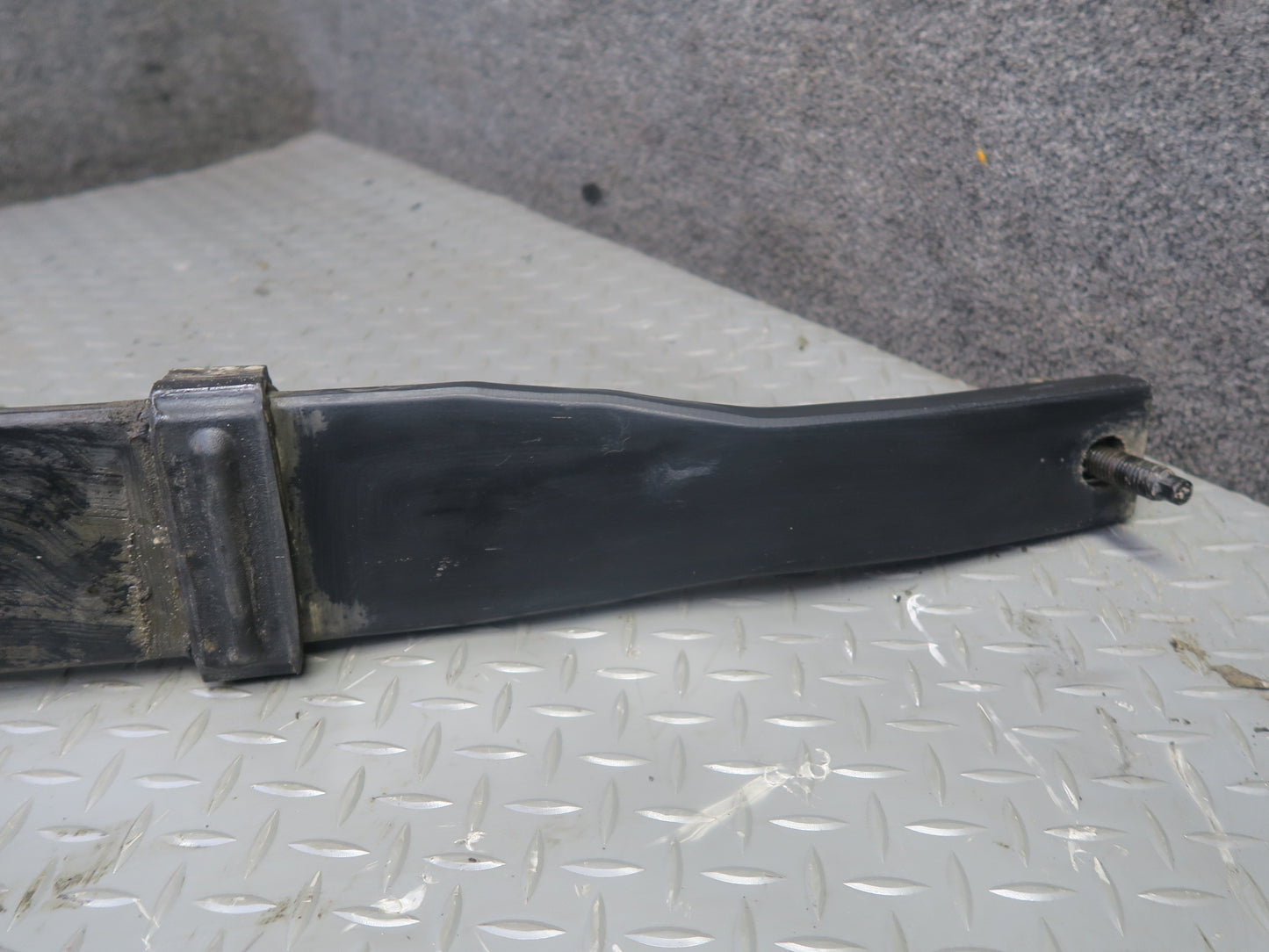 2004-2009 Cadillac XLR Front Suspension Mono Leaf Spring 22146483