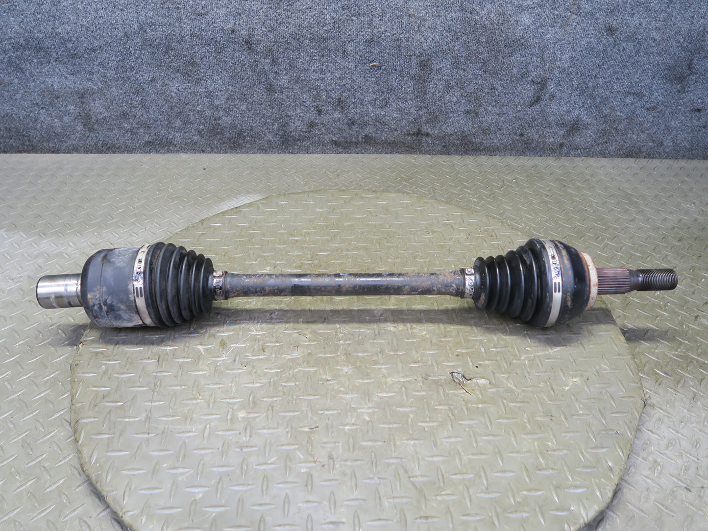 2004-2009 Cadillac XLR Rear Right Suspension Axle Shaft