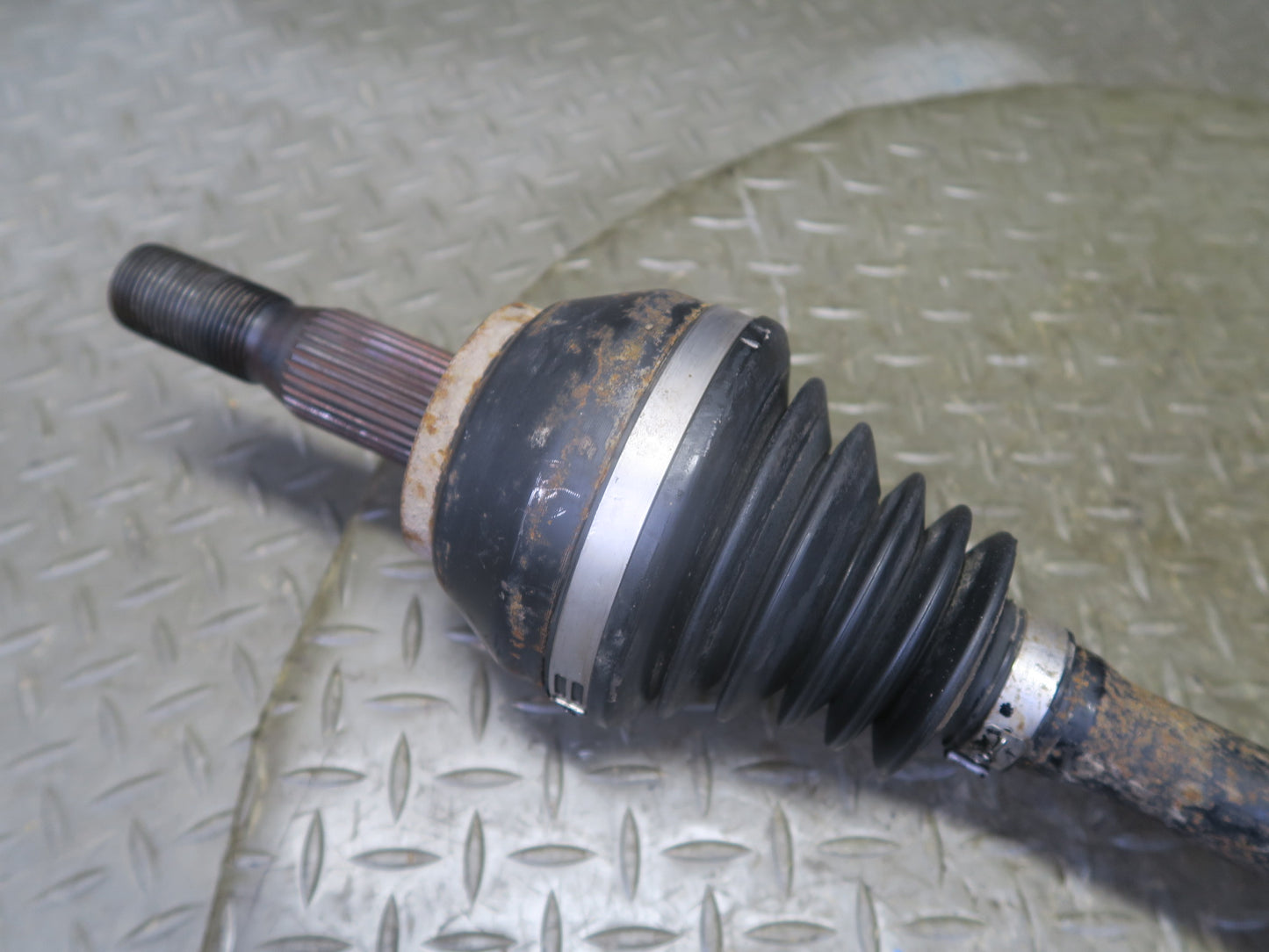 2004-2009 Cadillac XLR Rear Right Suspension Axle Shaft