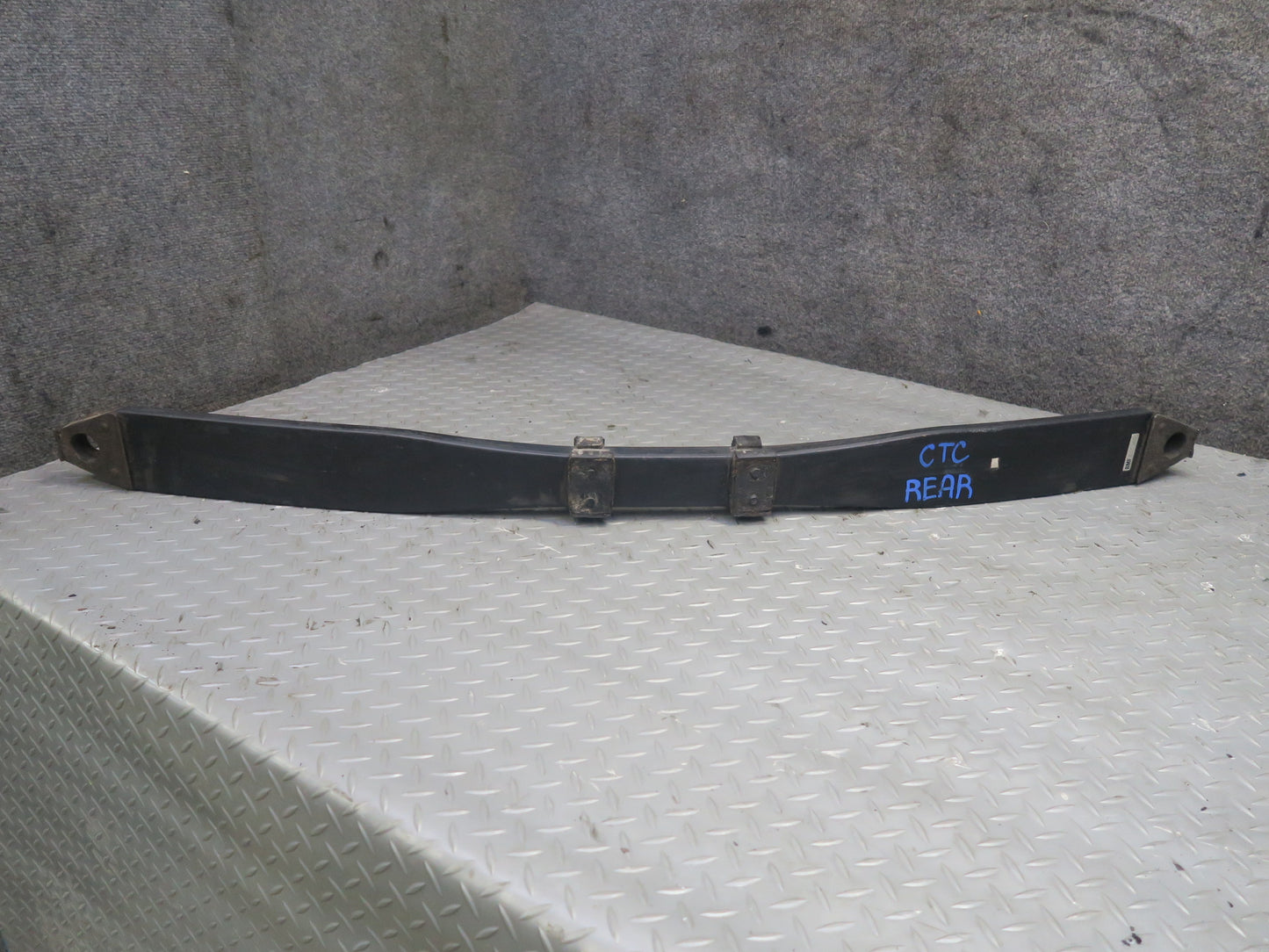 1984 Chevrolet Corvette C4 BMF Rear Suspension Mono Leaf Spring OEM