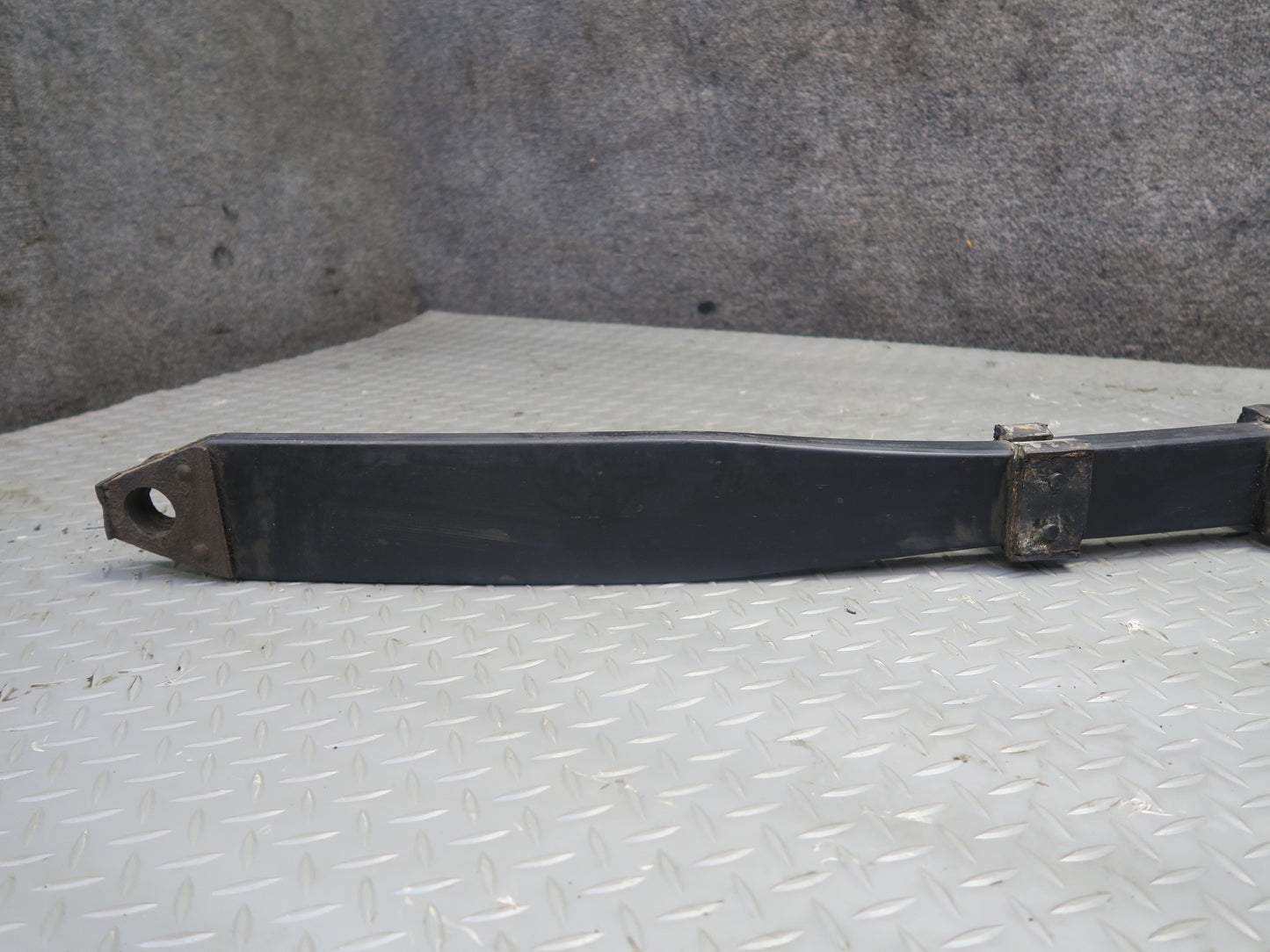 1984 Chevrolet Corvette C4 BMF Rear Suspension Mono Leaf Spring OEM