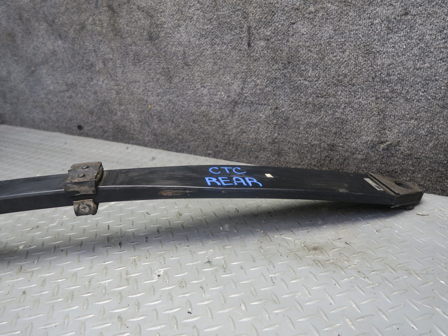 1984 Chevrolet Corvette C4 BMF Rear Suspension Mono Leaf Spring OEM
