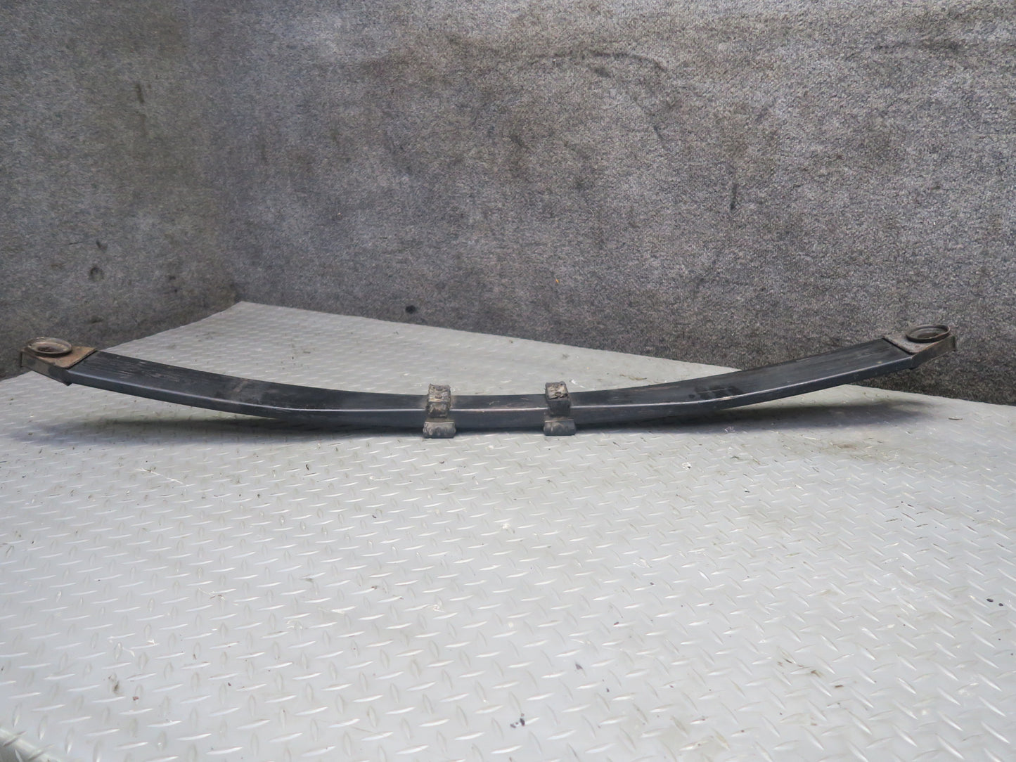 1984 Chevrolet Corvette C4 BMF Rear Suspension Mono Leaf Spring OEM