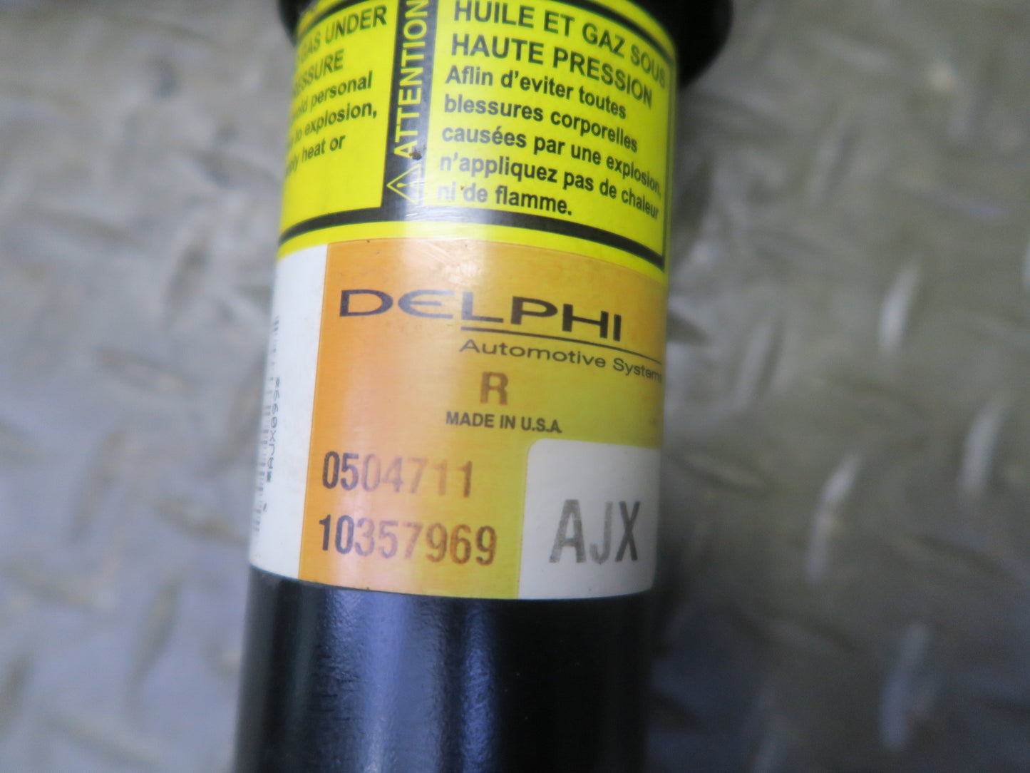 2004-2005 Cadillac XLR Rear Right & Left Side Shock Strut Absorber Set