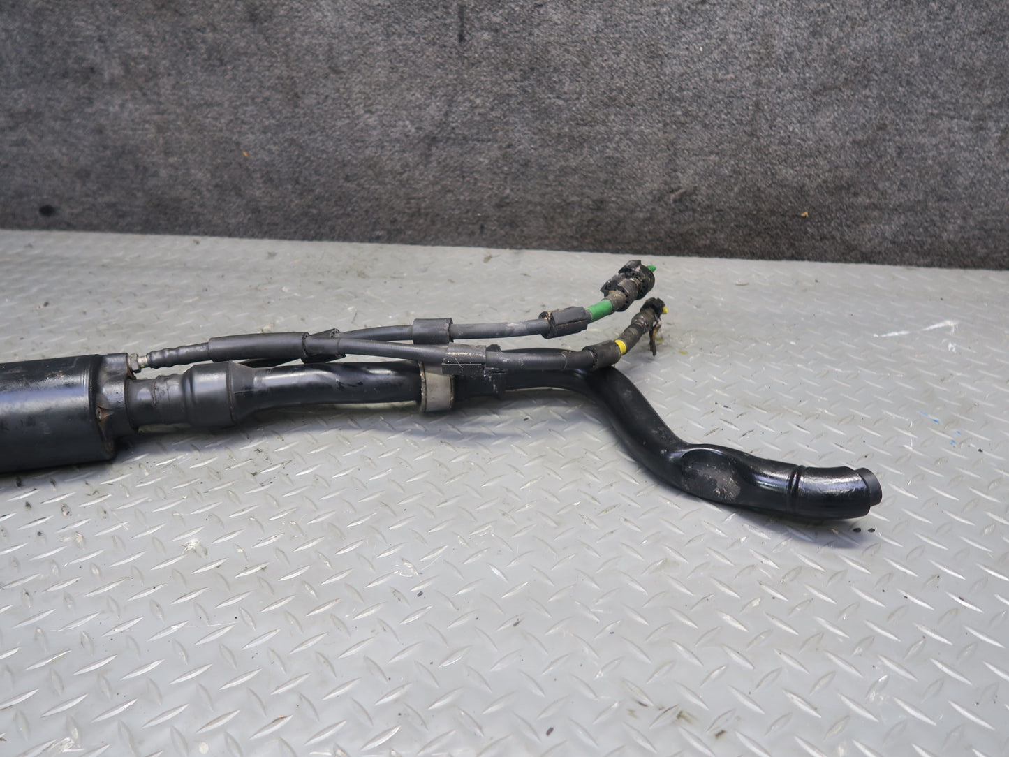 2011-2018 Porsche Cayenne 958 Front Active Stabilizer Sway Bar 7P5411305A