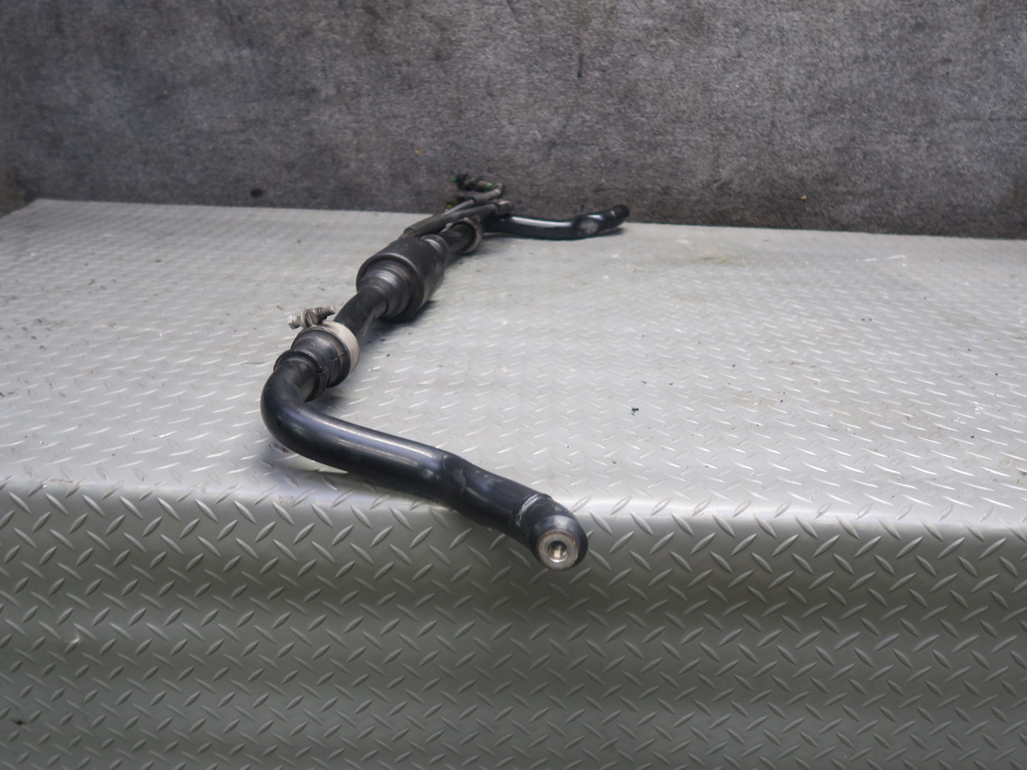 2011-2018 Porsche Cayenne 958 Front Active Stabilizer Sway Bar 7P5411305A