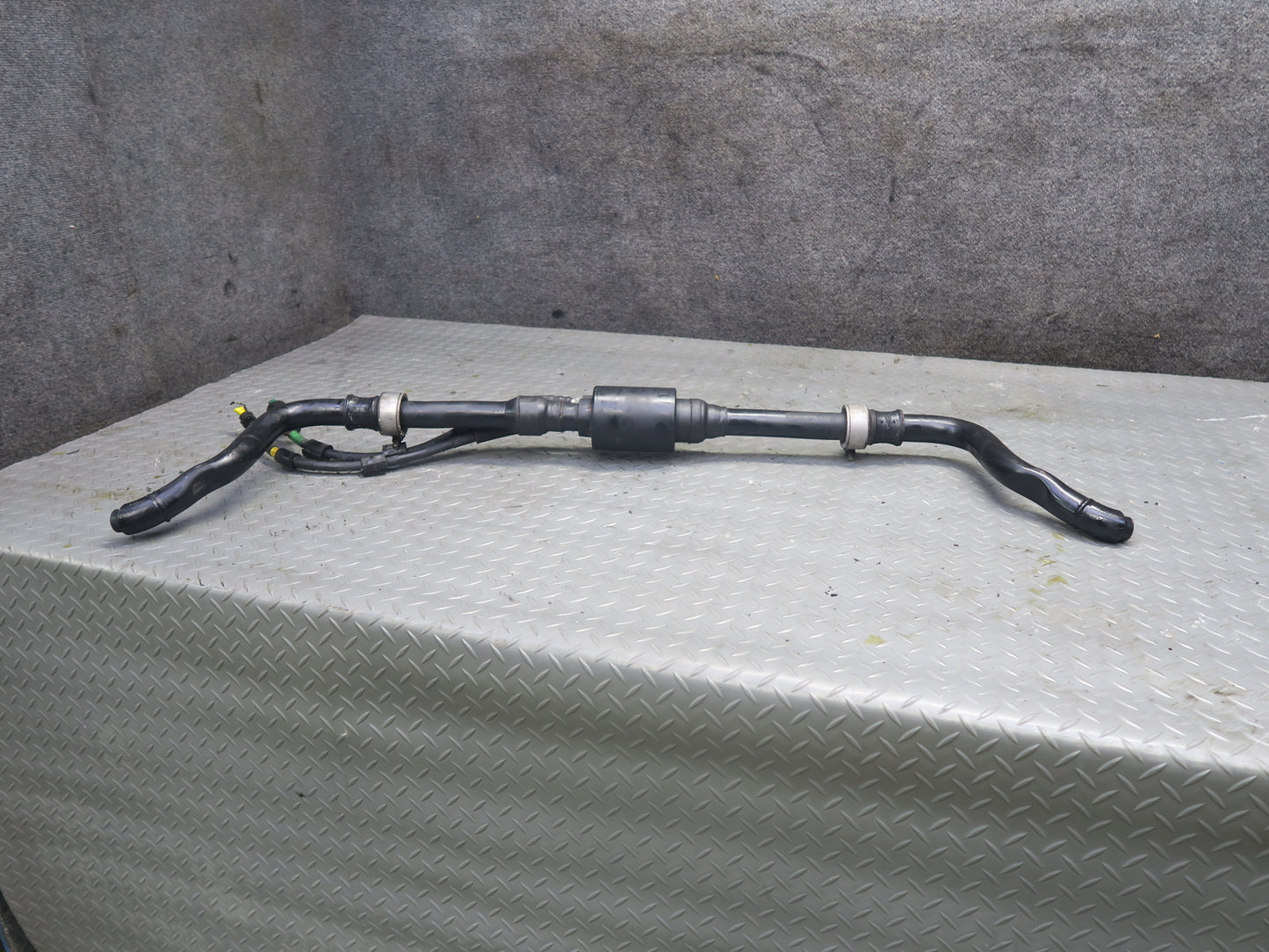 2011-2018 Porsche Cayenne 958 Front Active Stabilizer Sway Bar 7P5411305A