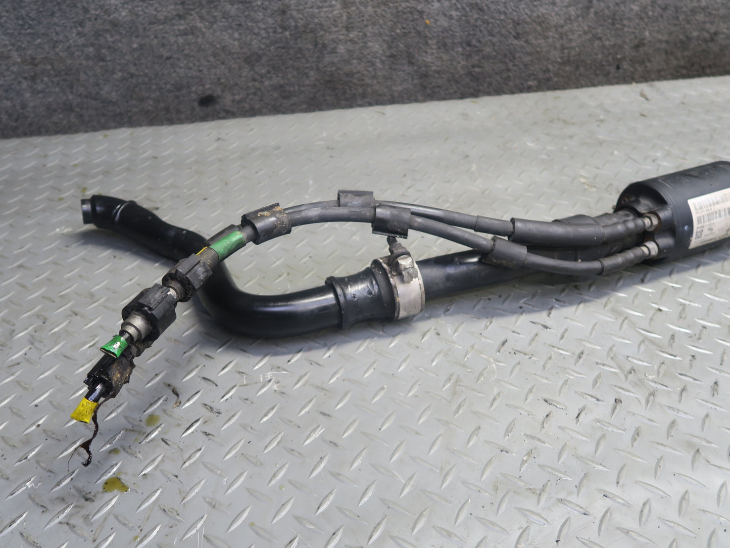 2011-2018 Porsche Cayenne 958 Front Active Stabilizer Sway Bar 7P5411305A