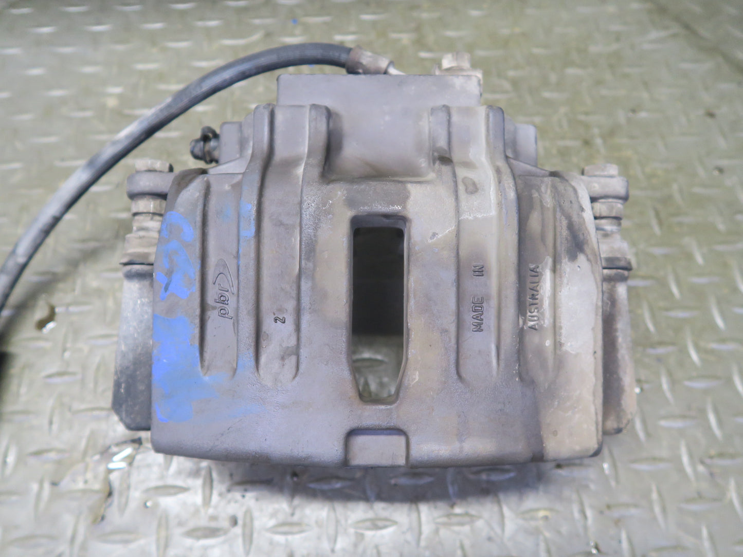 2004-2009 Cadillac XLR RWD Front Left & Right Side Brake Caliper Set of 2