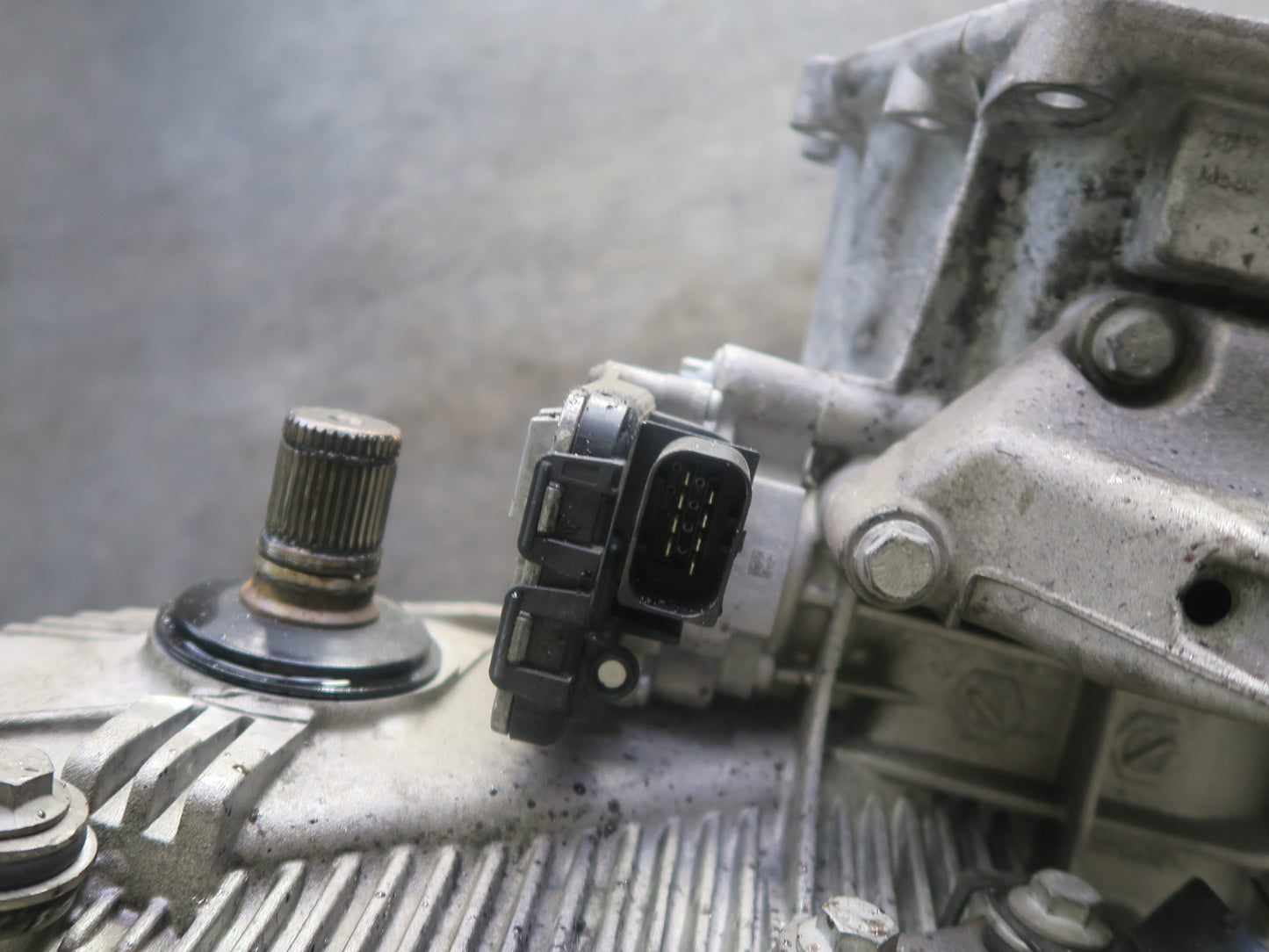 2016-2018 Porsche Cayenne Turbo S 958.2 4.8L Transfer Case Box w Motor 958341042