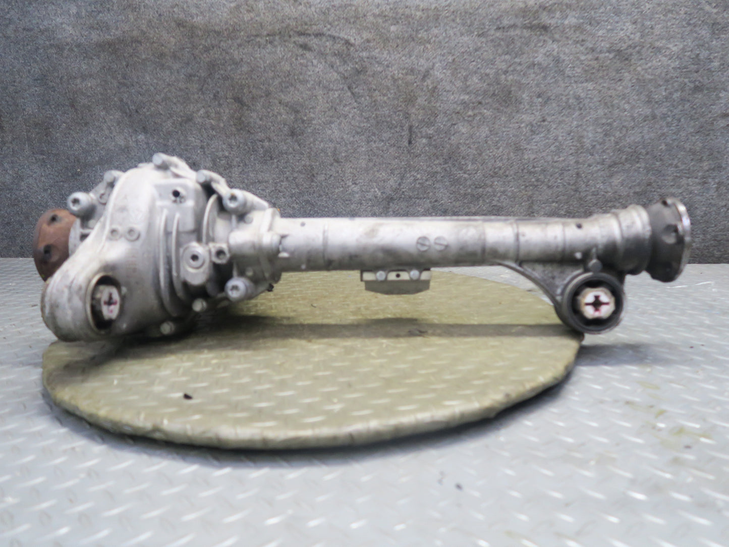 2011-2018 Porsche Cayenne 958 4.8L Turbo Front Differential Carrier 2.92 Ratio