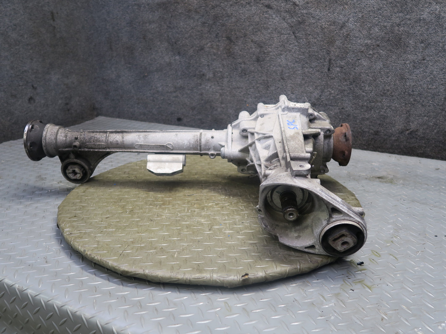 2011-2018 Porsche Cayenne 958 4.8L Turbo Front Differential Carrier 2.92 Ratio