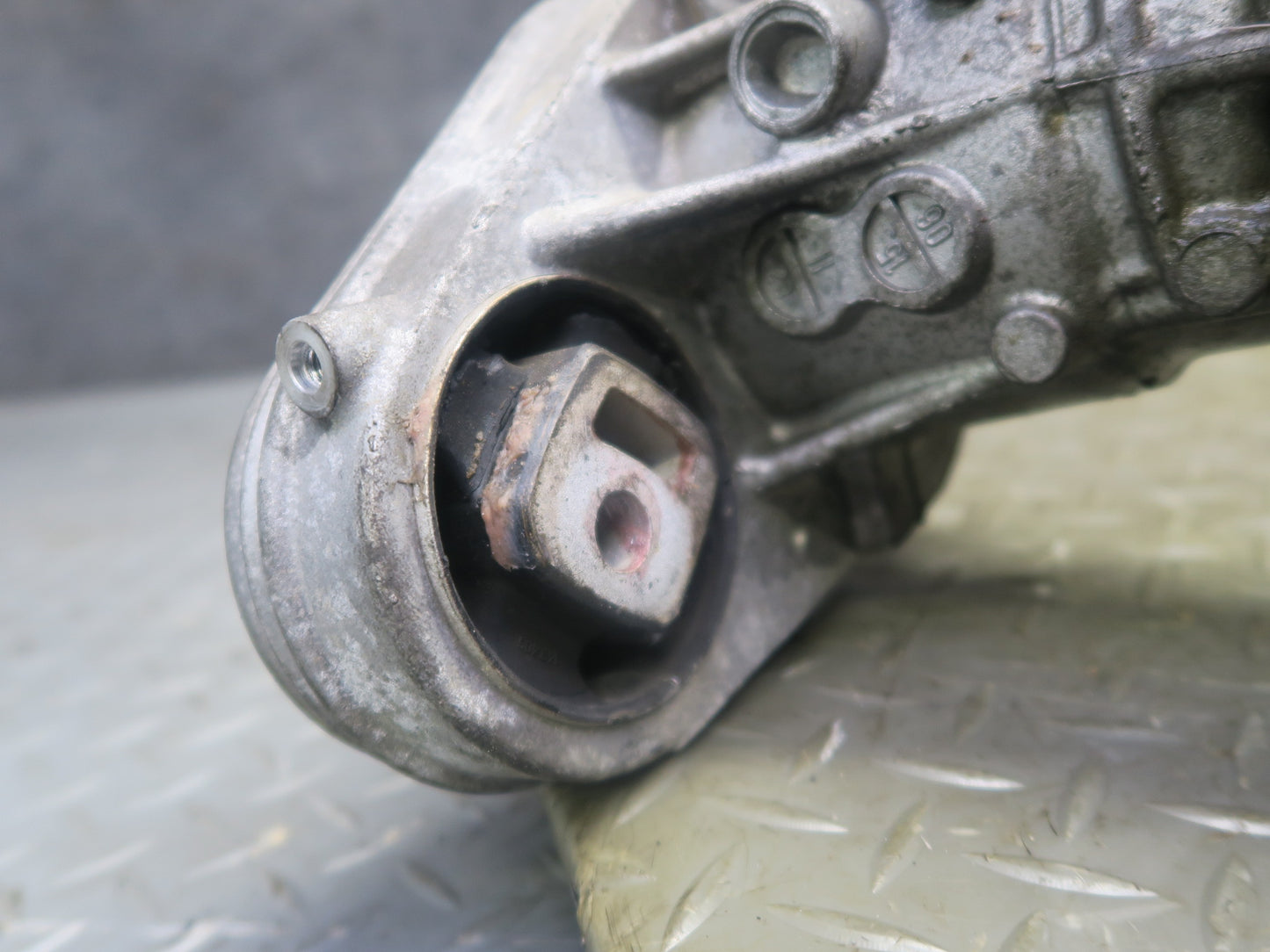 2011-2018 Porsche Cayenne 958 4.8L Turbo Front Differential Carrier 2.92 Ratio