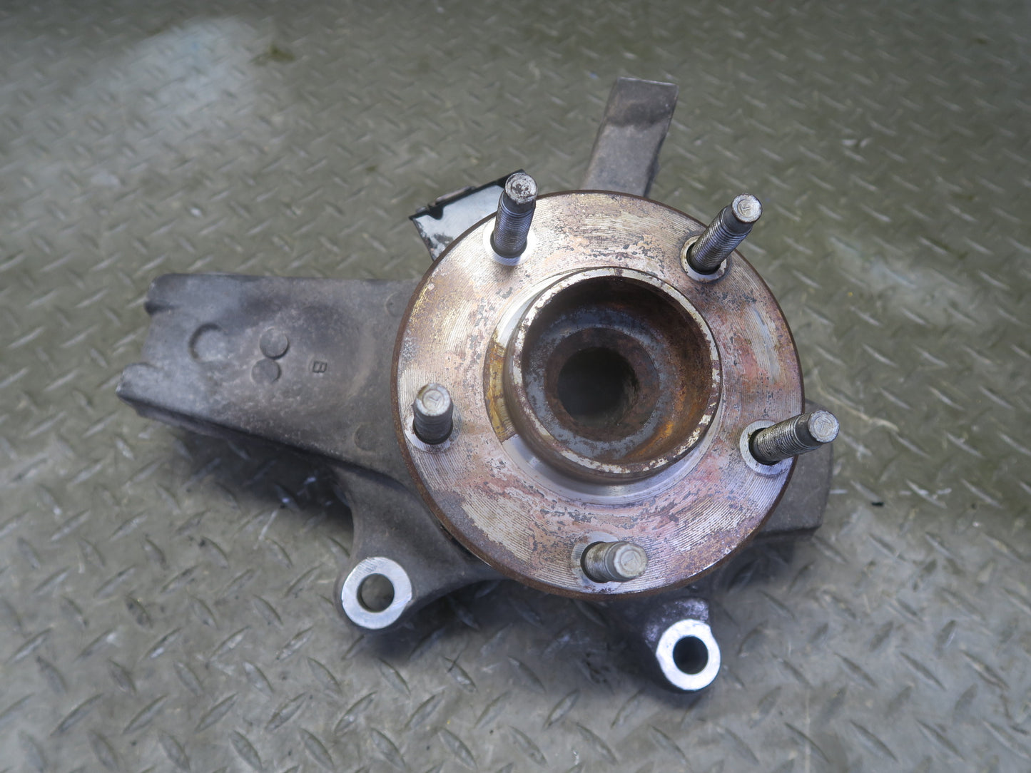 2004-2008 Cadillac XLR Front Right Pass Side Spindle Knuckle Wheel Hub Bearing