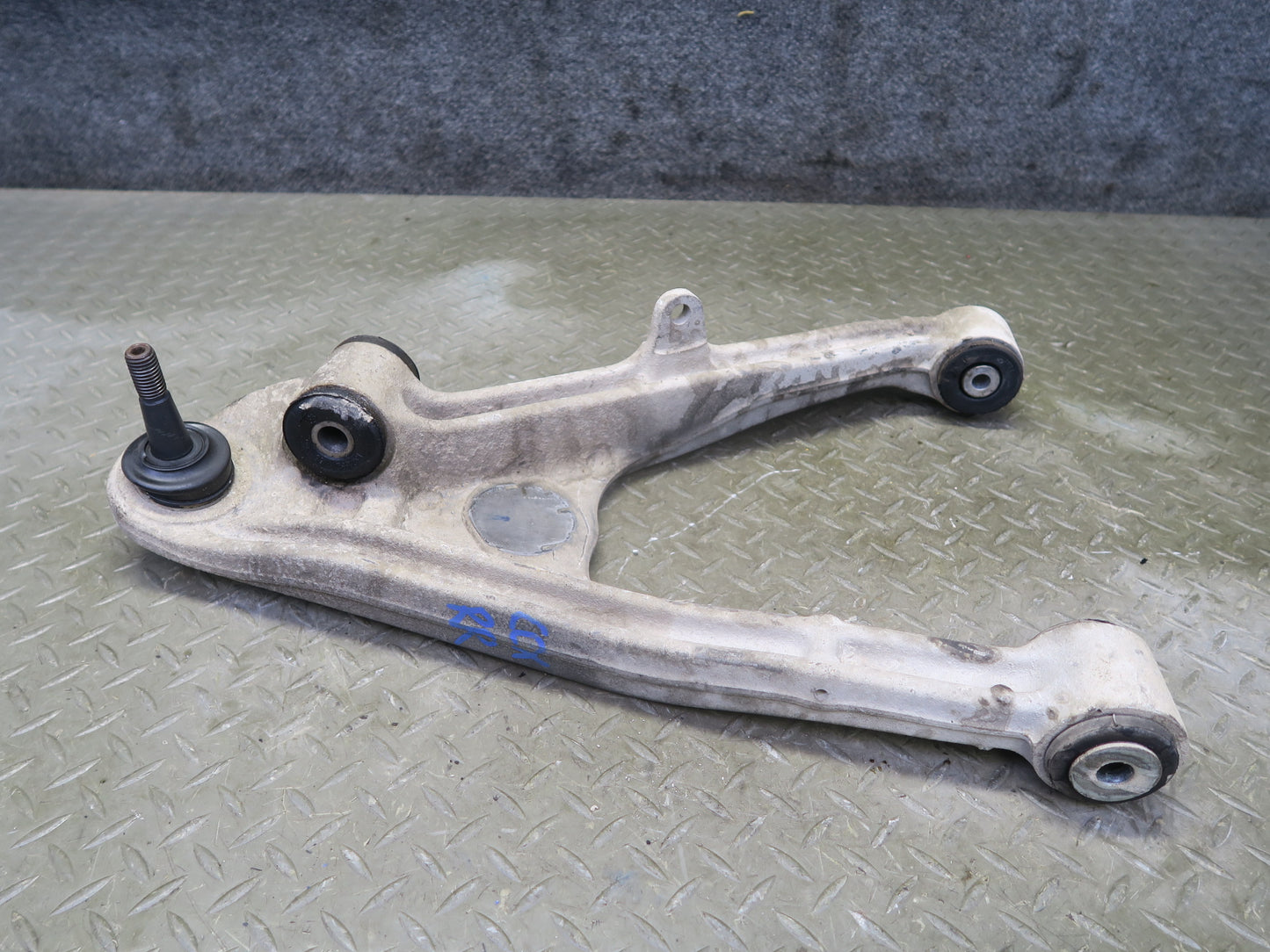 2004-2009 Cadillac XLR Rear Right Suspension Lower & Upper Control Arm Set of 3