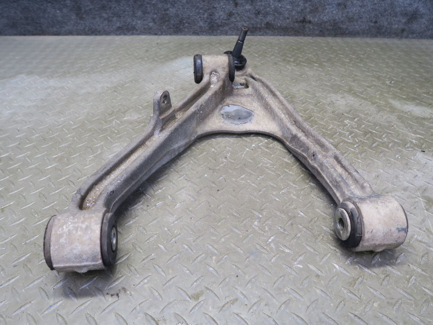 2004-2009 Cadillac XLR Rear Left Suspension Lower & Upper Control Arm Set of 3