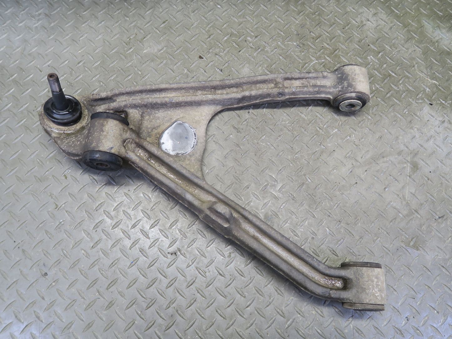 2004-2009 Cadillac XLR Rear Left Suspension Lower & Upper Control Arm Set of 3