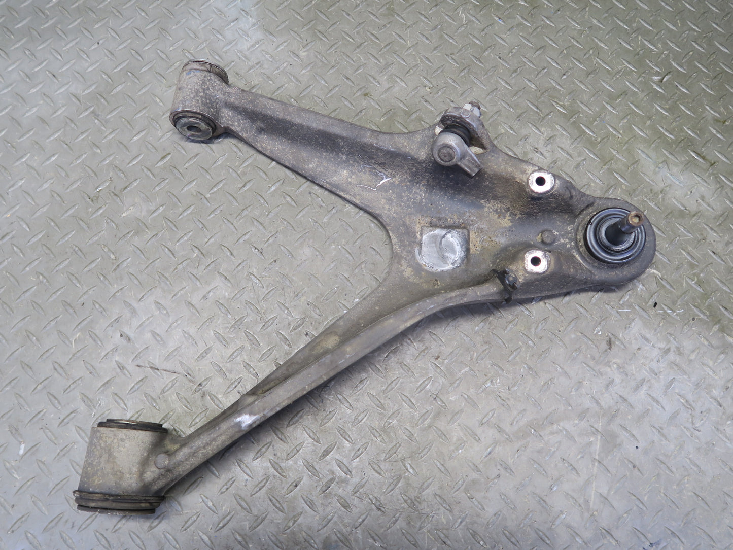 2004-2009 Cadillac XLR Front Right Suspension Lower & Upper Control Arm Set
