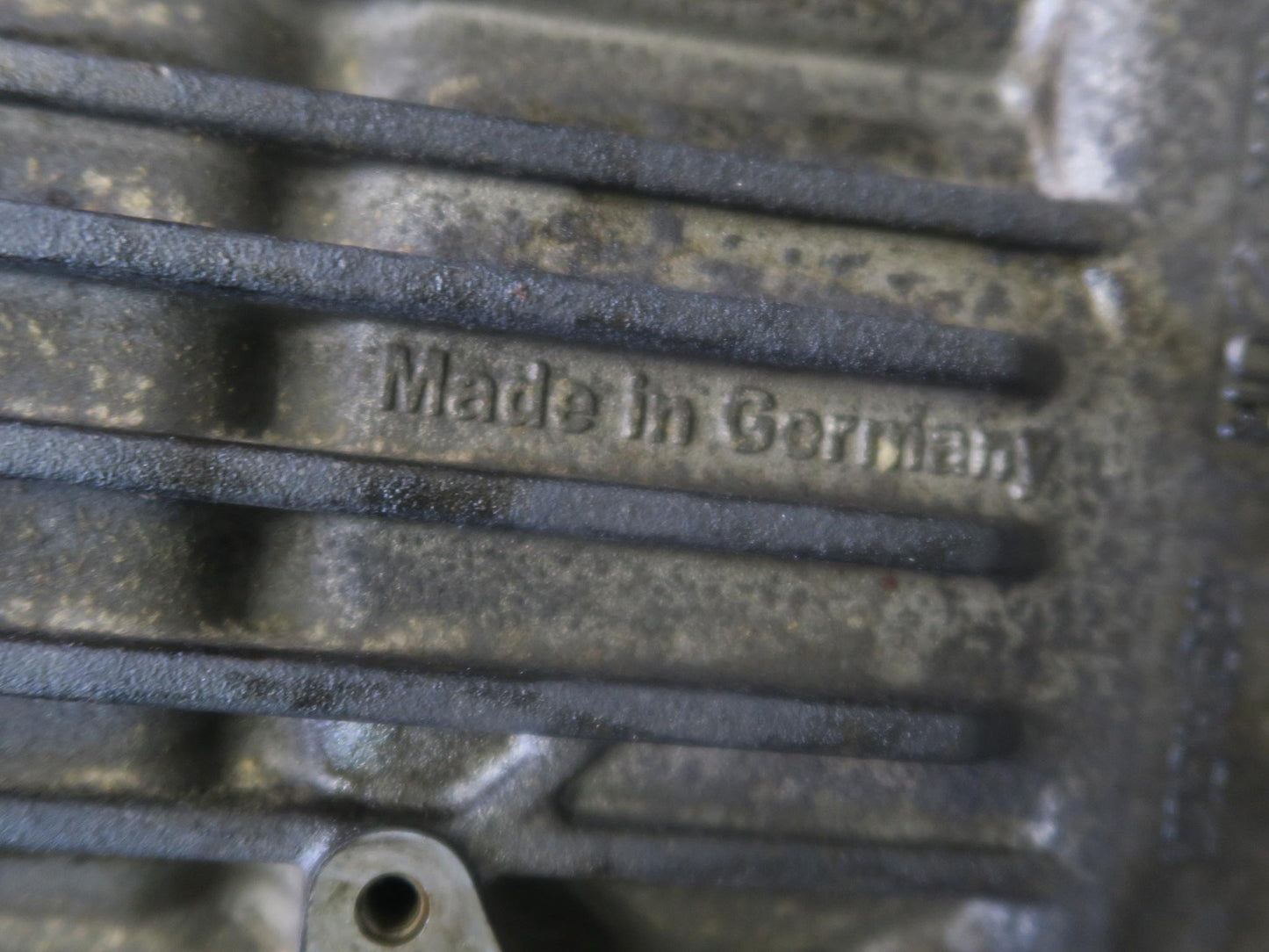 2002 Porsche Boxster S 986 3.2L M96.21 Right Engine Motor Cylinder Block