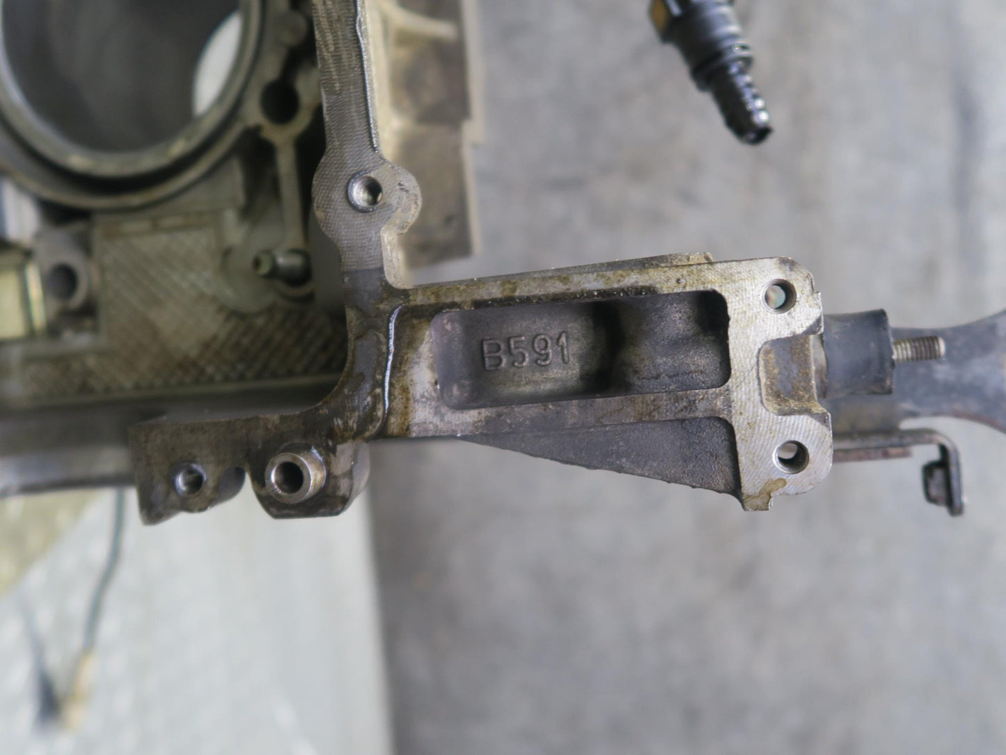 2002 Porsche Boxster S 986 3.2L M96.21 Right Engine Motor Cylinder Block