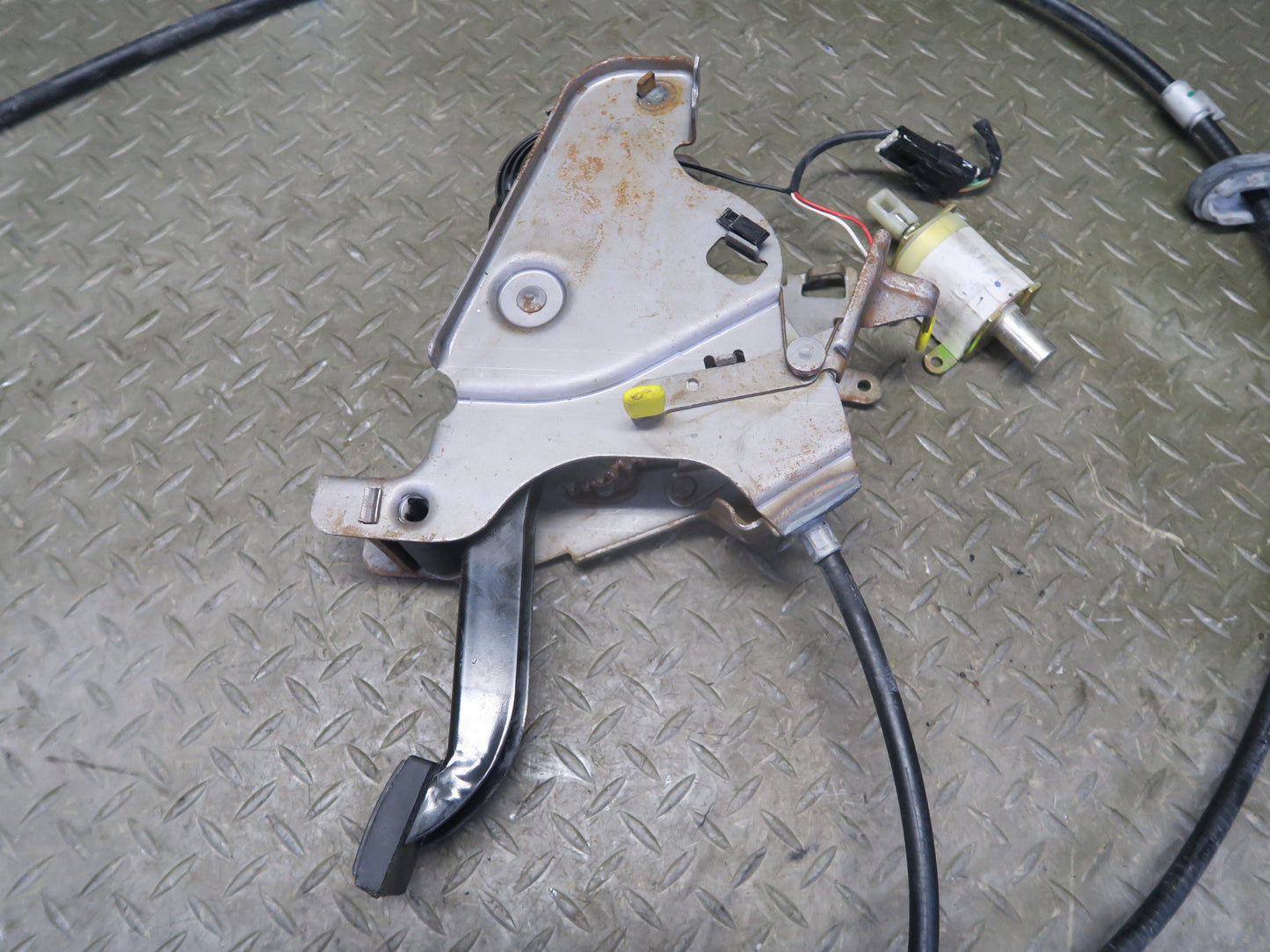 2004-2009 Cadillac XLR Parking Emergency Brake Stop Pedal W/ Cable Assembly