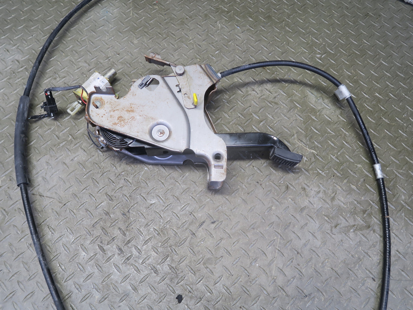 2004-2009 Cadillac XLR Parking Emergency Brake Stop Pedal W/ Cable Assembly