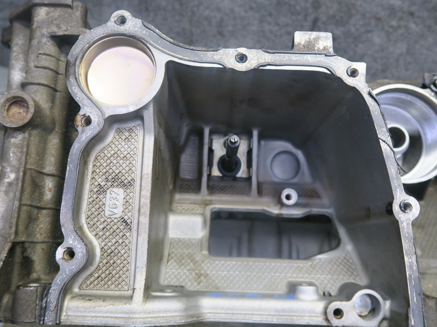 2002 Porsche Boxster S 986 3.2L M96.21 Left Engine Motor Cylinder Block