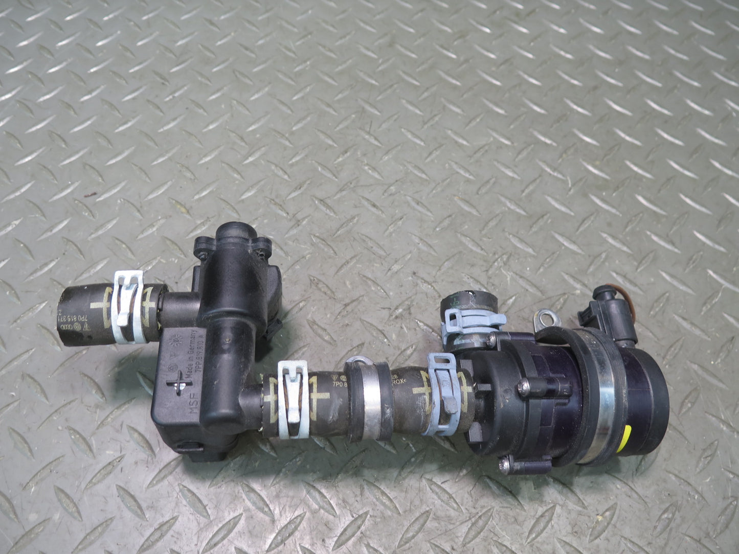 2011-2018 Porsche Cayenne 958 4.8L Hvac Heater Water Control Auxiliary Valve Set