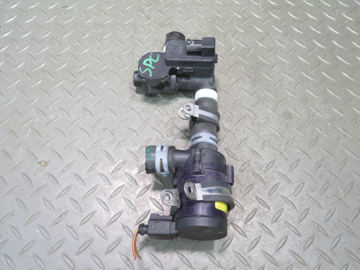 2011-2018 Porsche Cayenne 958 4.8L Hvac Heater Water Control Auxiliary Valve Set