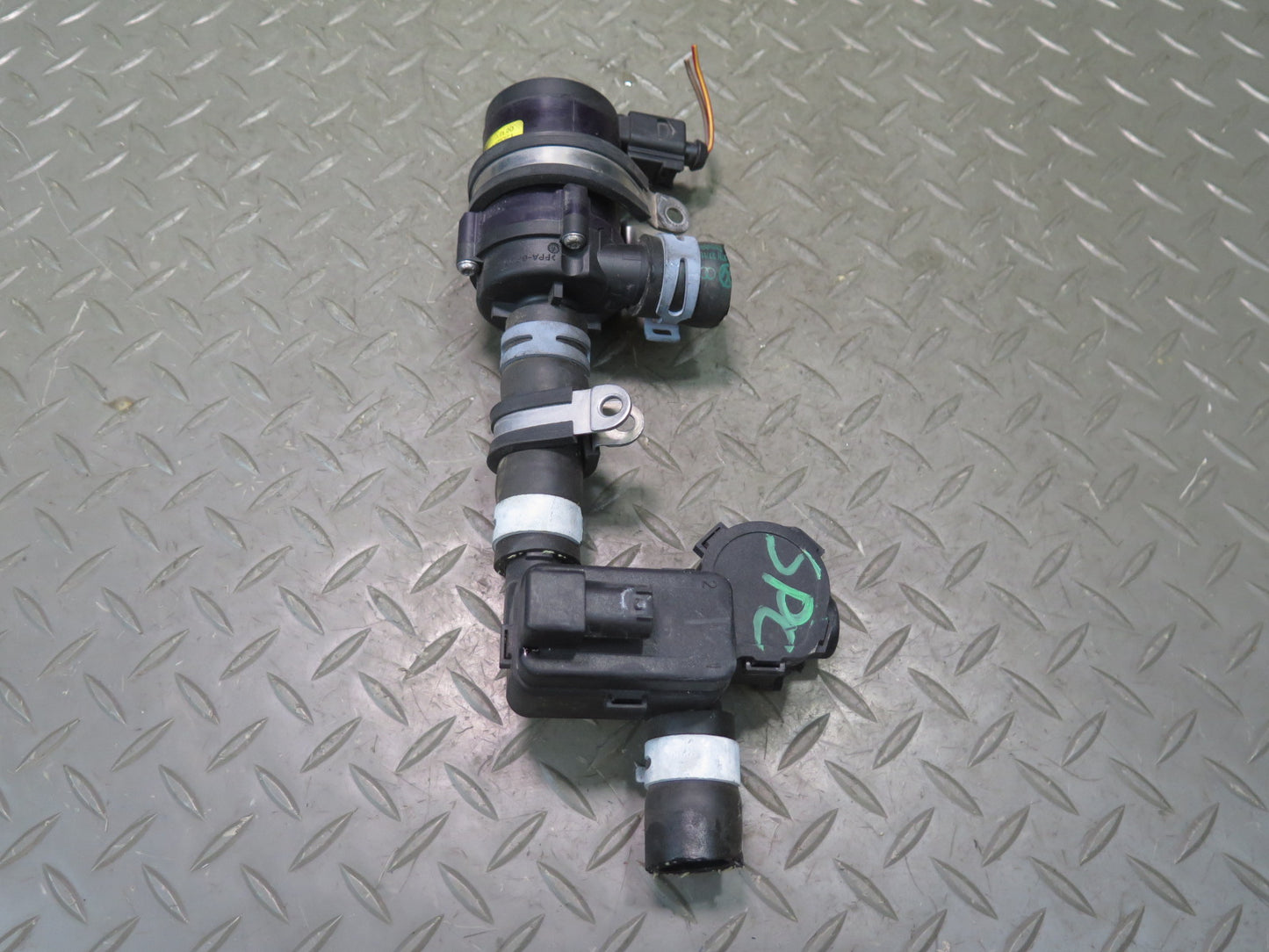 2011-2018 Porsche Cayenne 958 4.8L Hvac Heater Water Control Auxiliary Valve Set